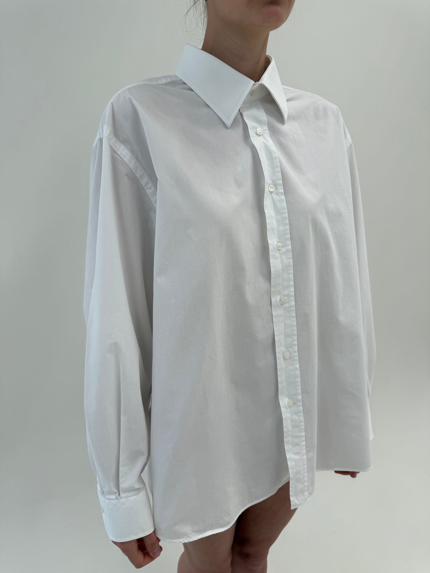 Cămașa Balenciaga din poplin excepțional de bumbac în croi actual