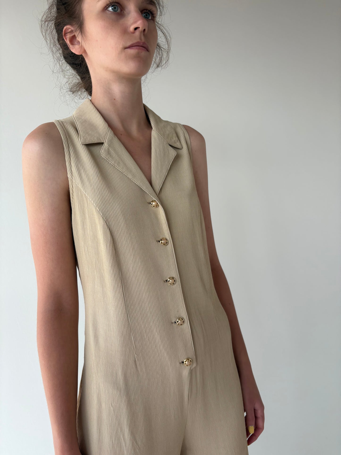 Salopeta vintage camel în croi minimalist