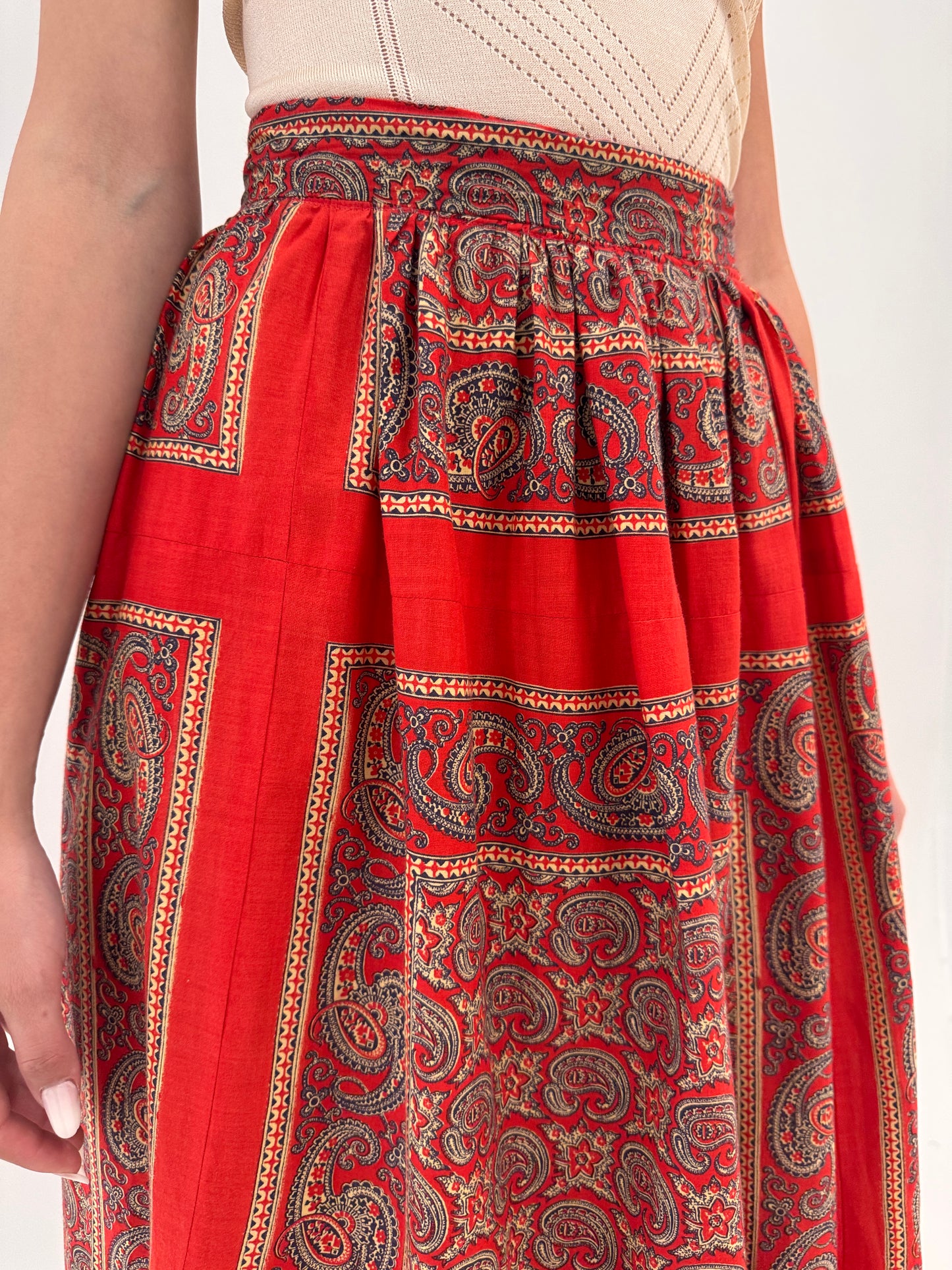 Fustă maxi tall ultra amplă din canvas de bumbac cu print paisley