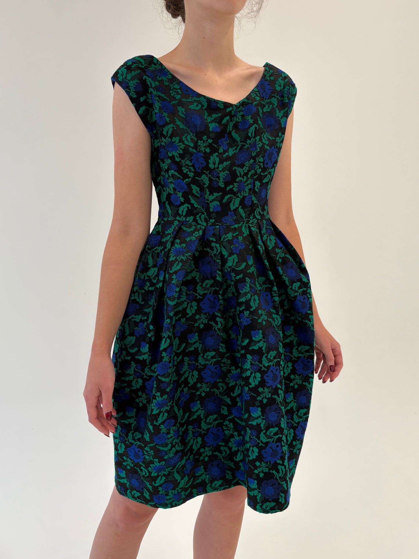 Rochie Old vintage de colecție din anii 50 din brocart de lana