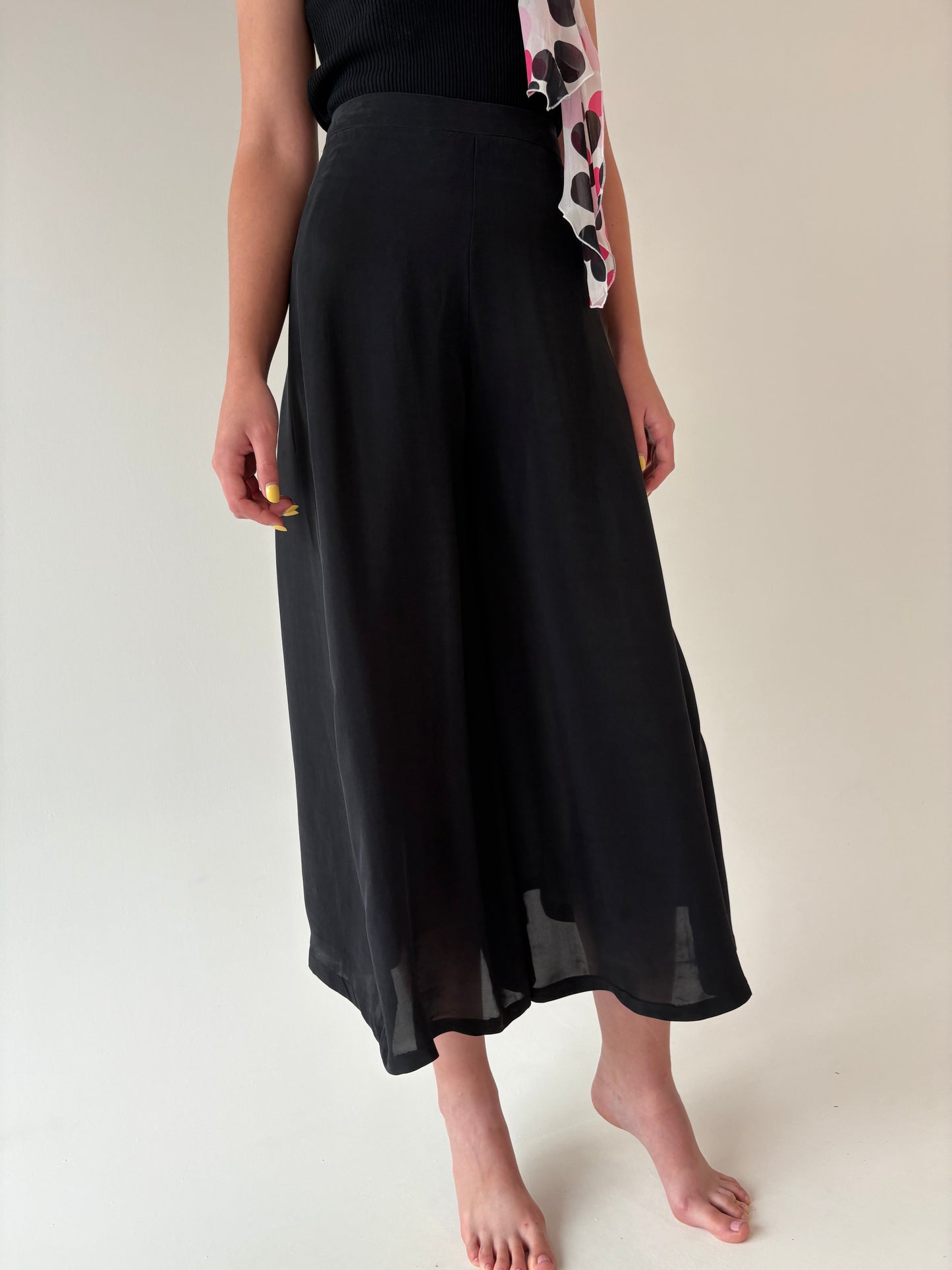 Culottes negri cu talie ultra înaltă din mătase naturală