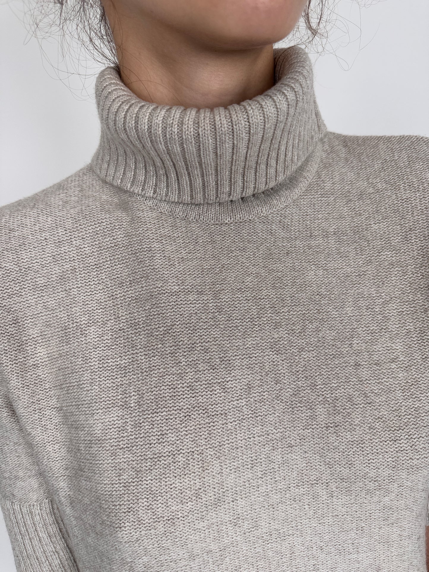 Maleta premium warm gray din lana extrafina de gramaj mare