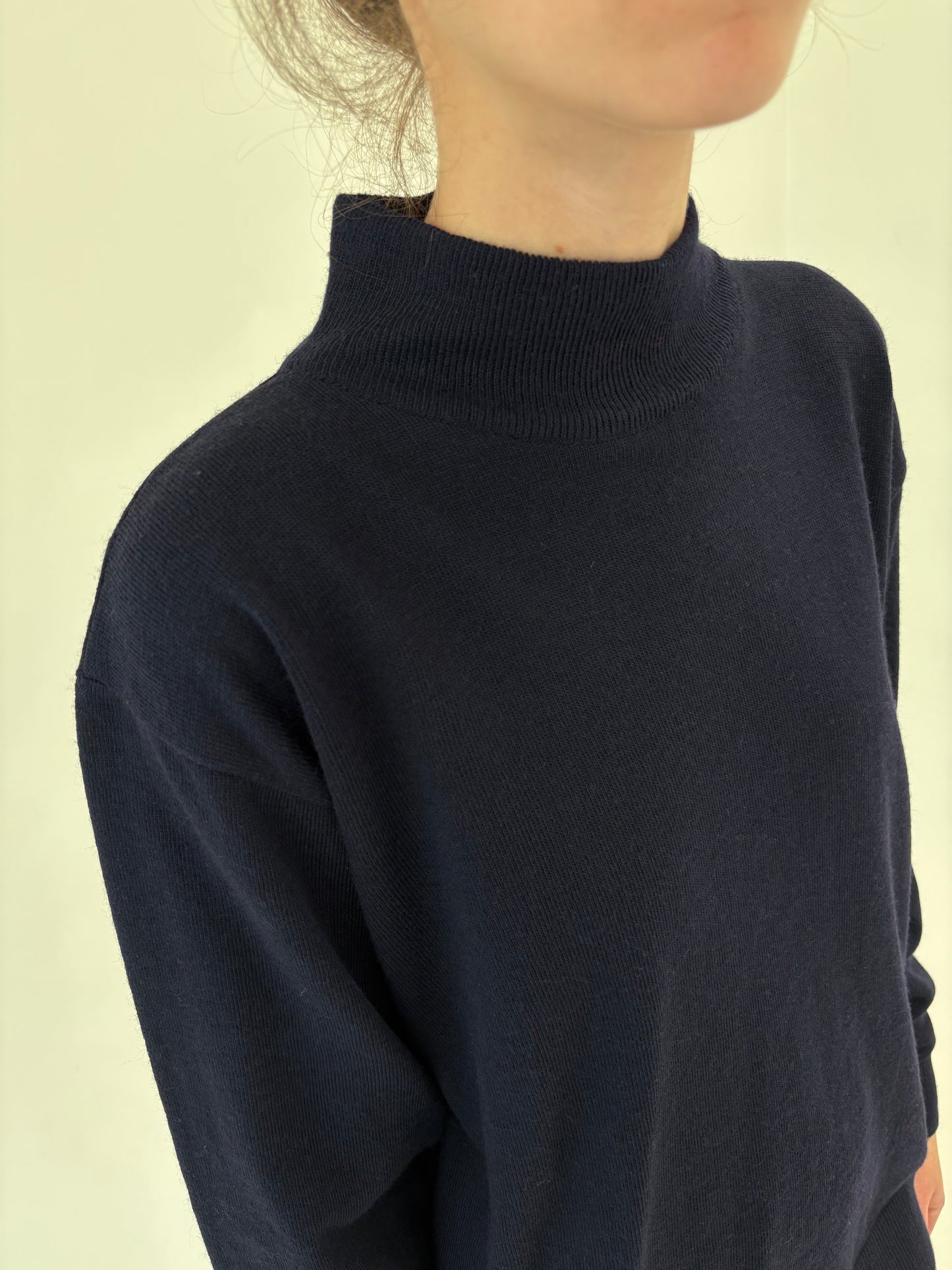 Maleta Navy blue petite din lana extrafina