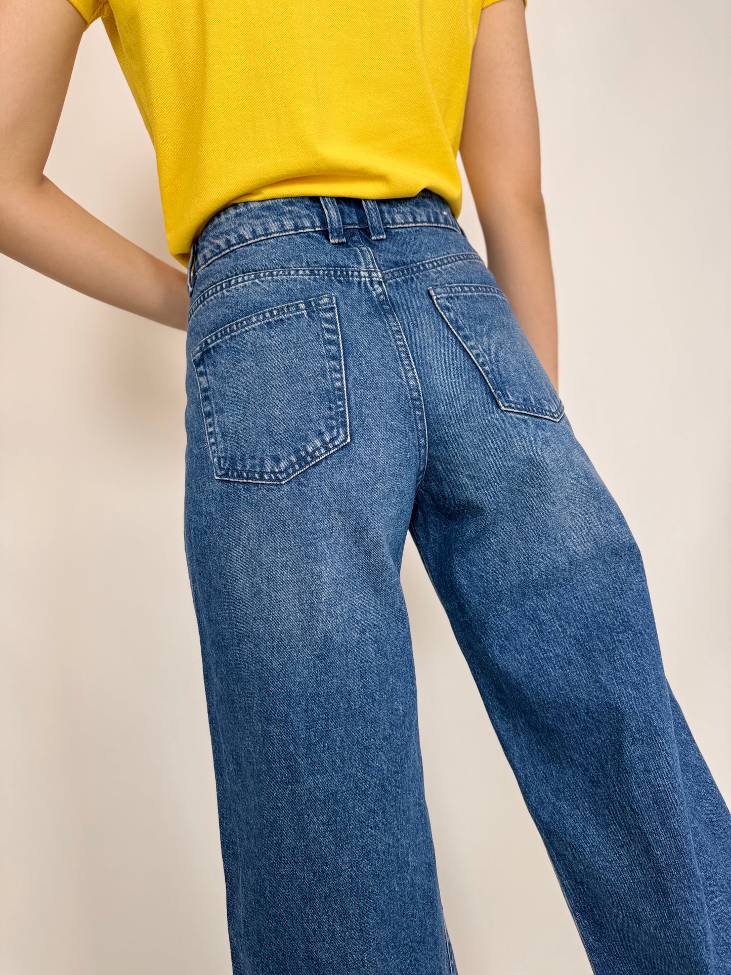 Jeanși culottes cu talie înaltă