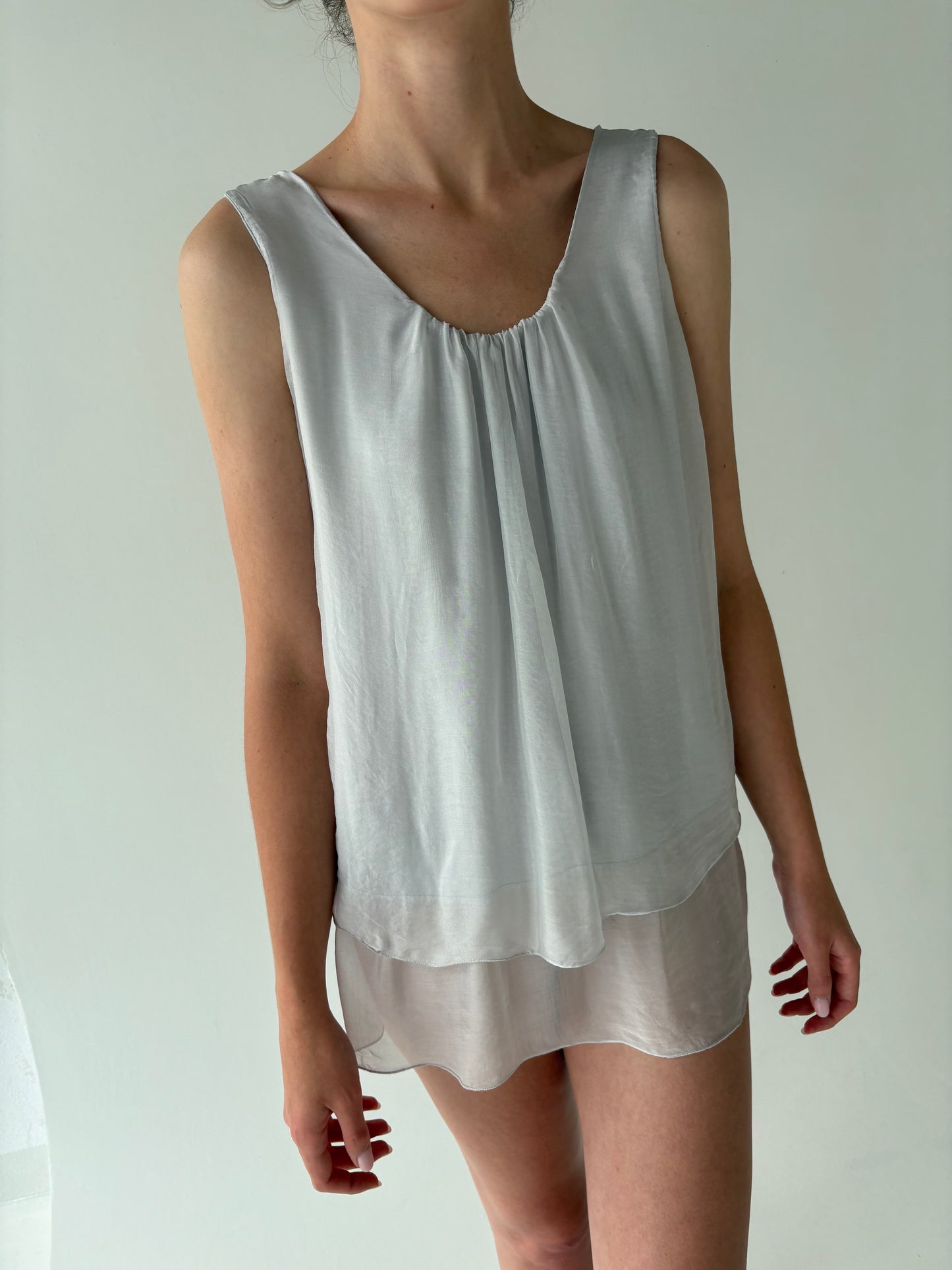 Top silver gray din mix de mătase naturală