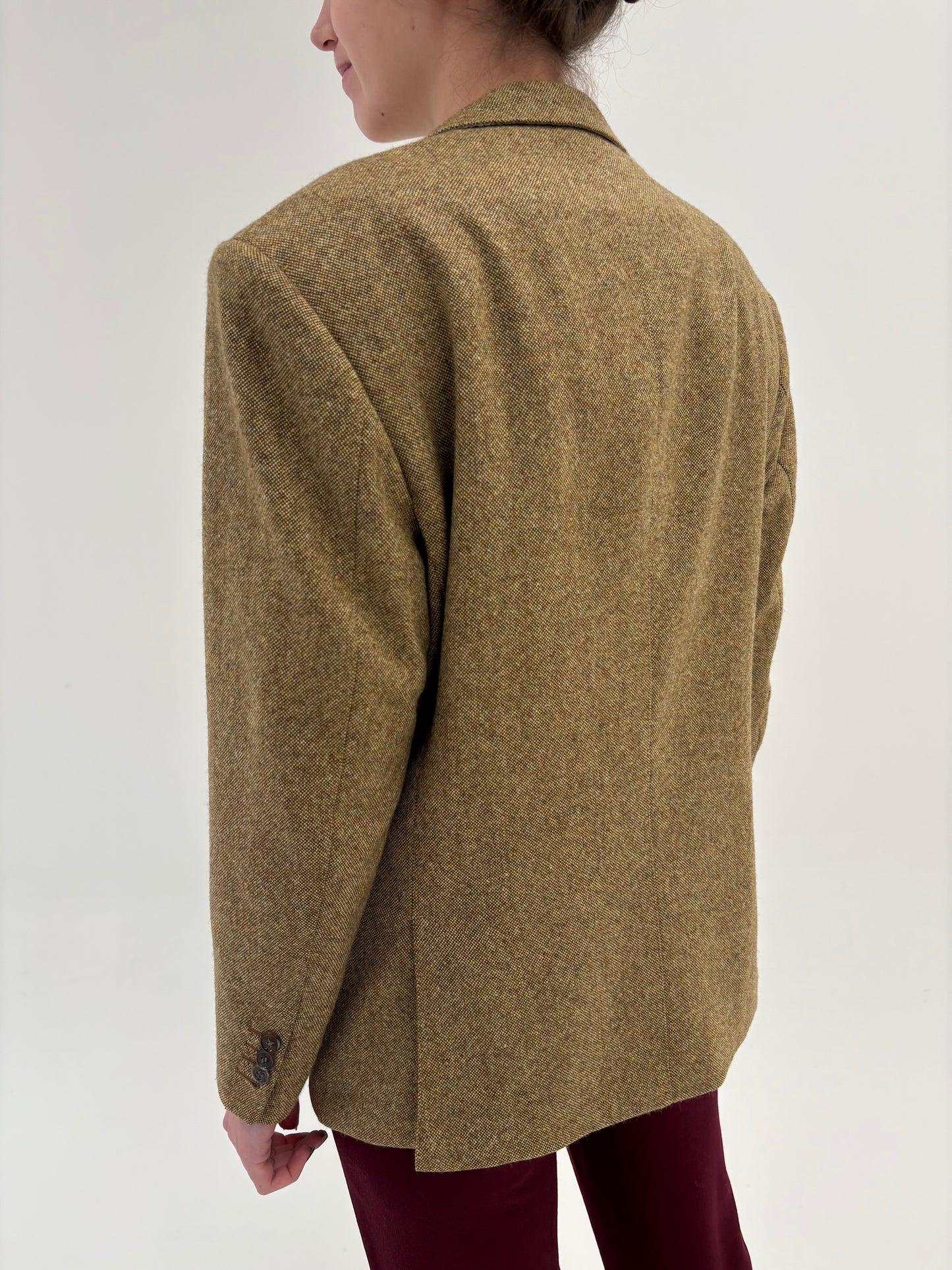 Sacou camel Loro Piana din tweed Donegal din 100% cașmir