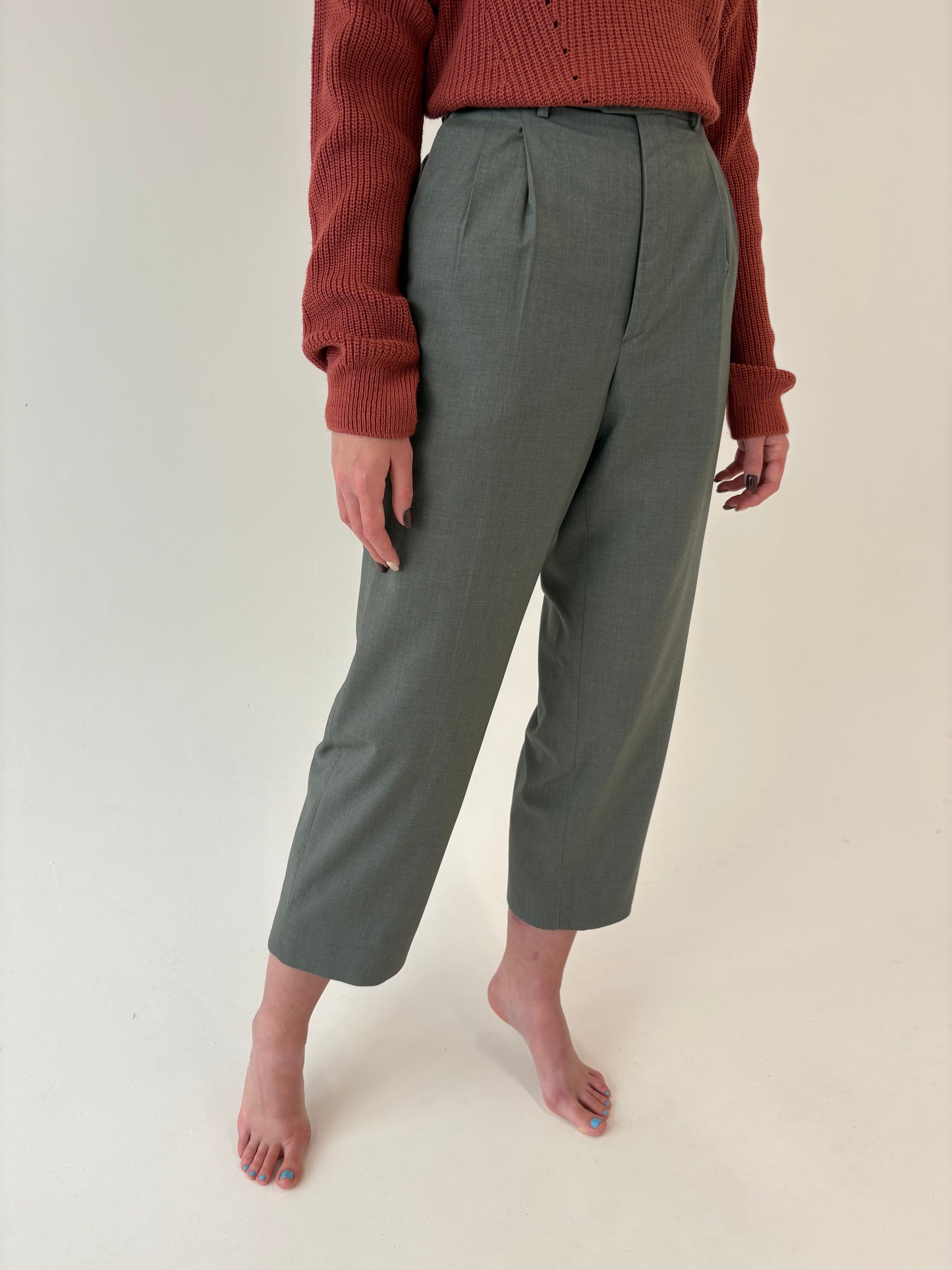 Pantaloni vintage Valentino cu pense din lana extrafina Sage green