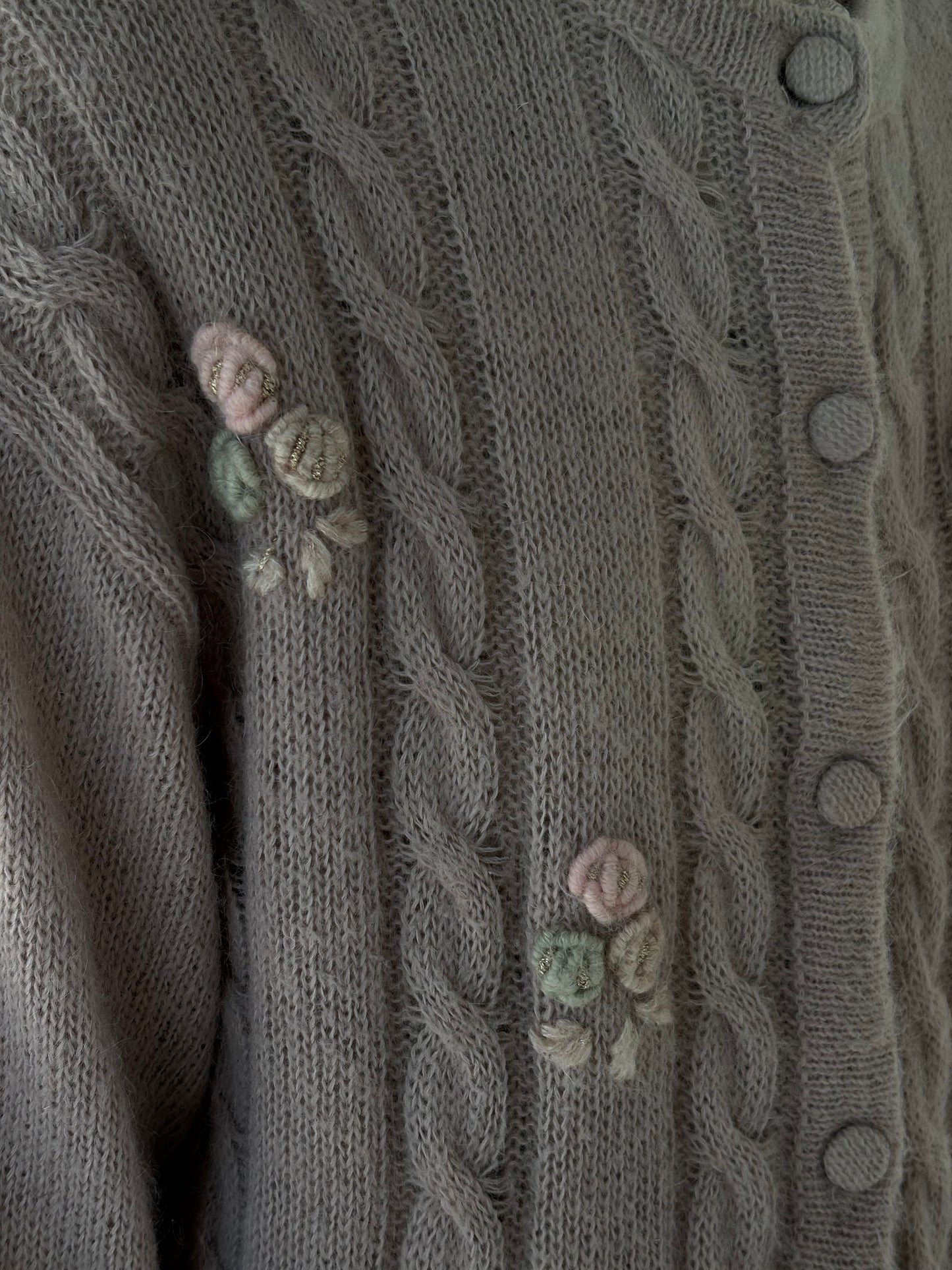Cardigan vintage dusty pink brodat manual 3D din baby mohair