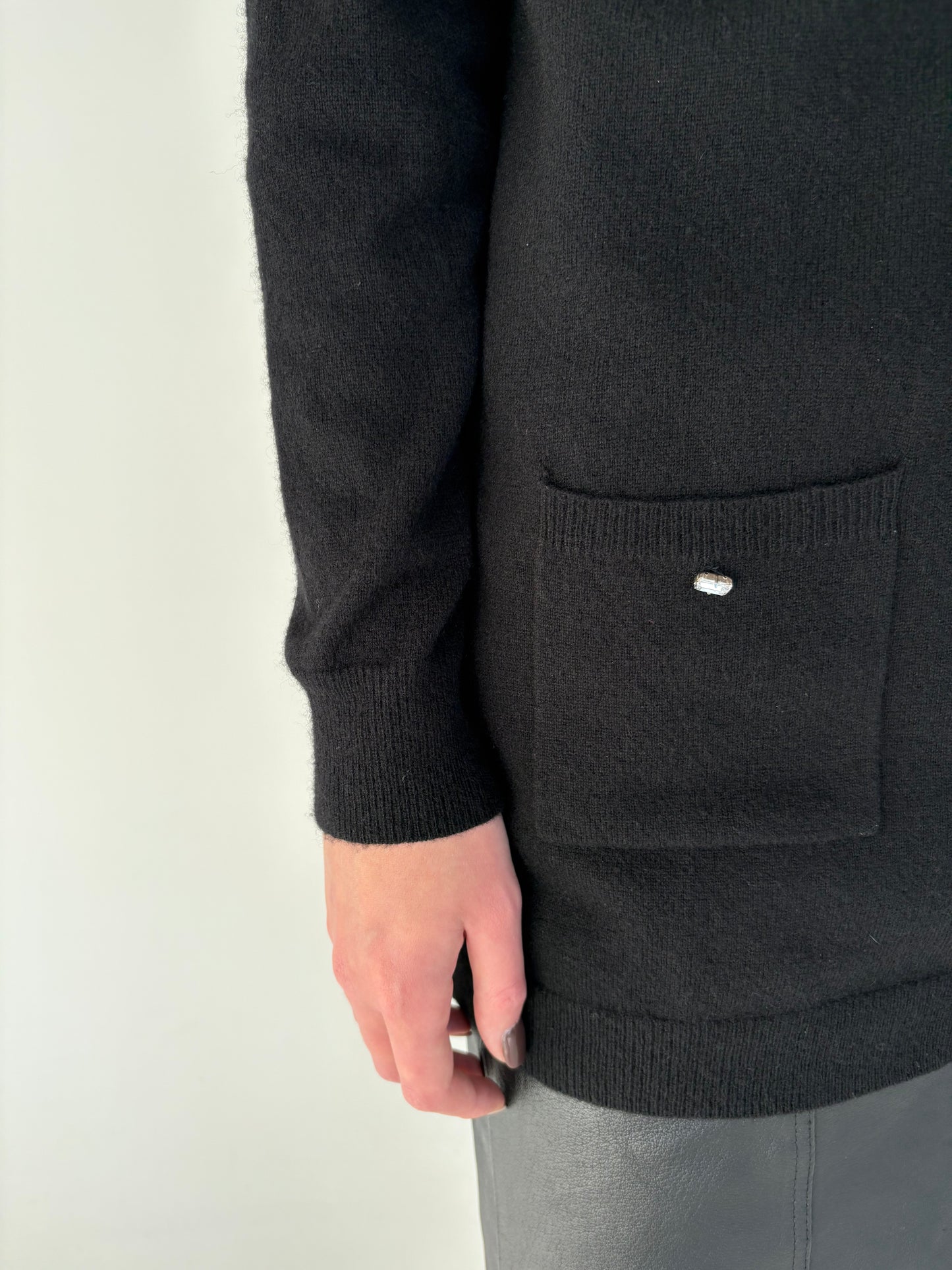 Cardigan negru din cașmir de brand premium italian
