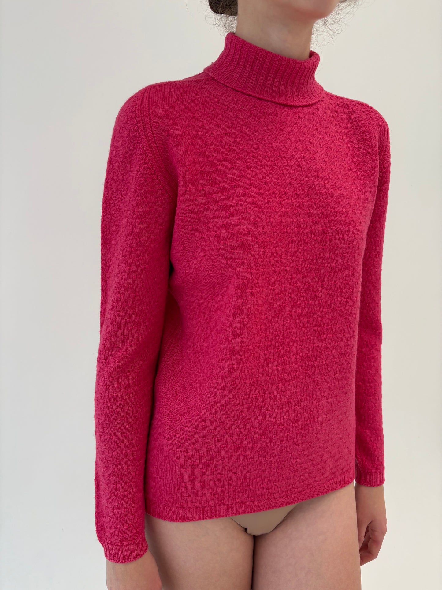 Maleta italiană fucsia texturată din lana merino extrafina de gramaj mare