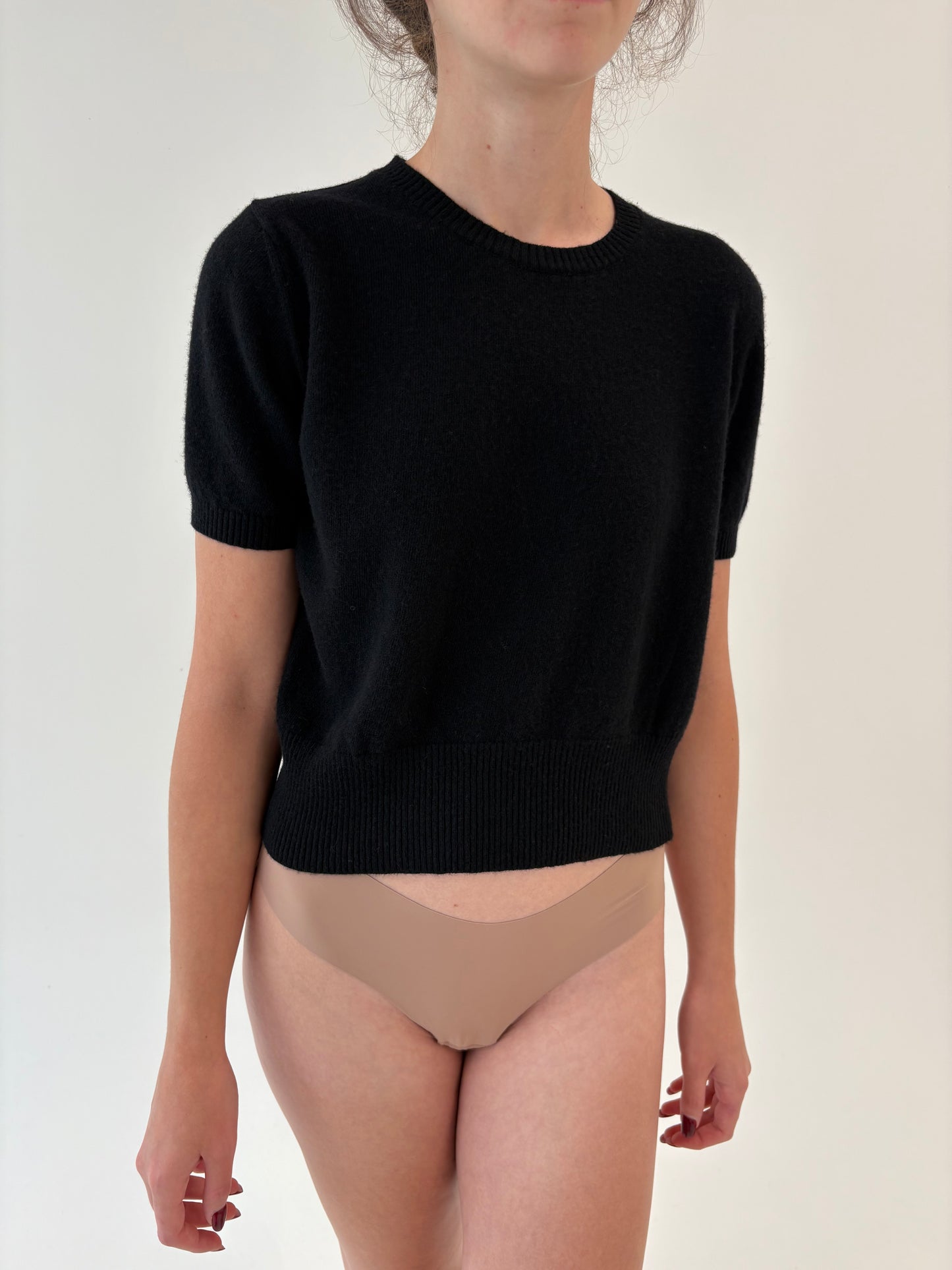 Top negru italian din mix de lana meirno extrafina