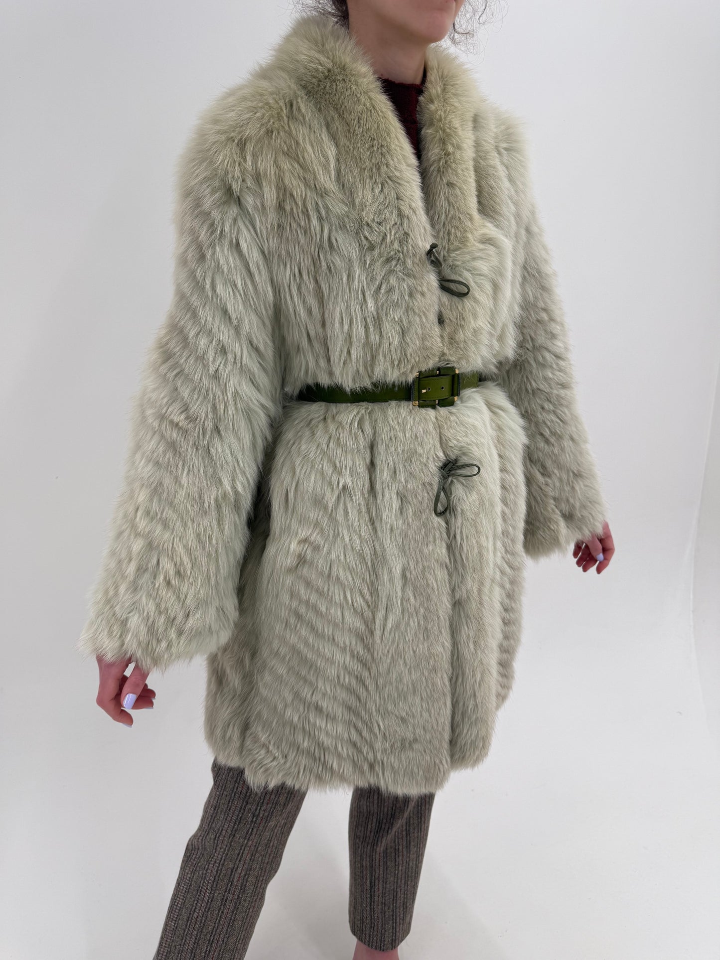 Blană naturală de vulpe blue fox