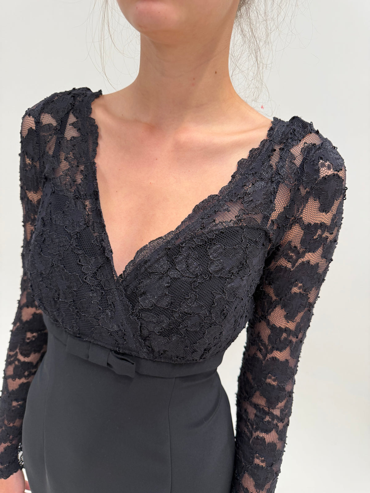 LBD vintage Madeleine în cori clasic ultra feminin cu talie ultra marcată și dantelă