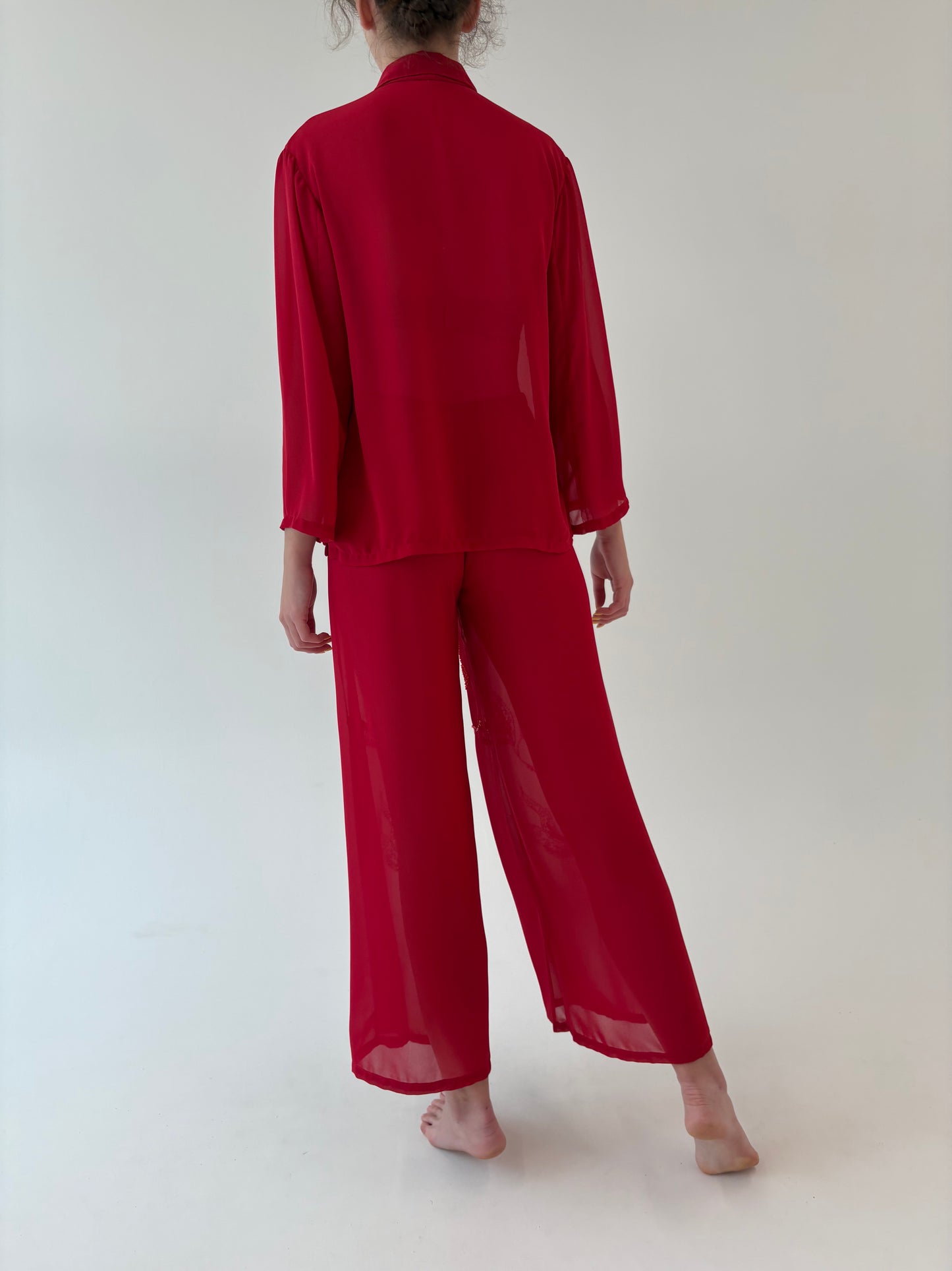Set vintage cherry red din voal cu aplicații manuale și pantaloni palazzo