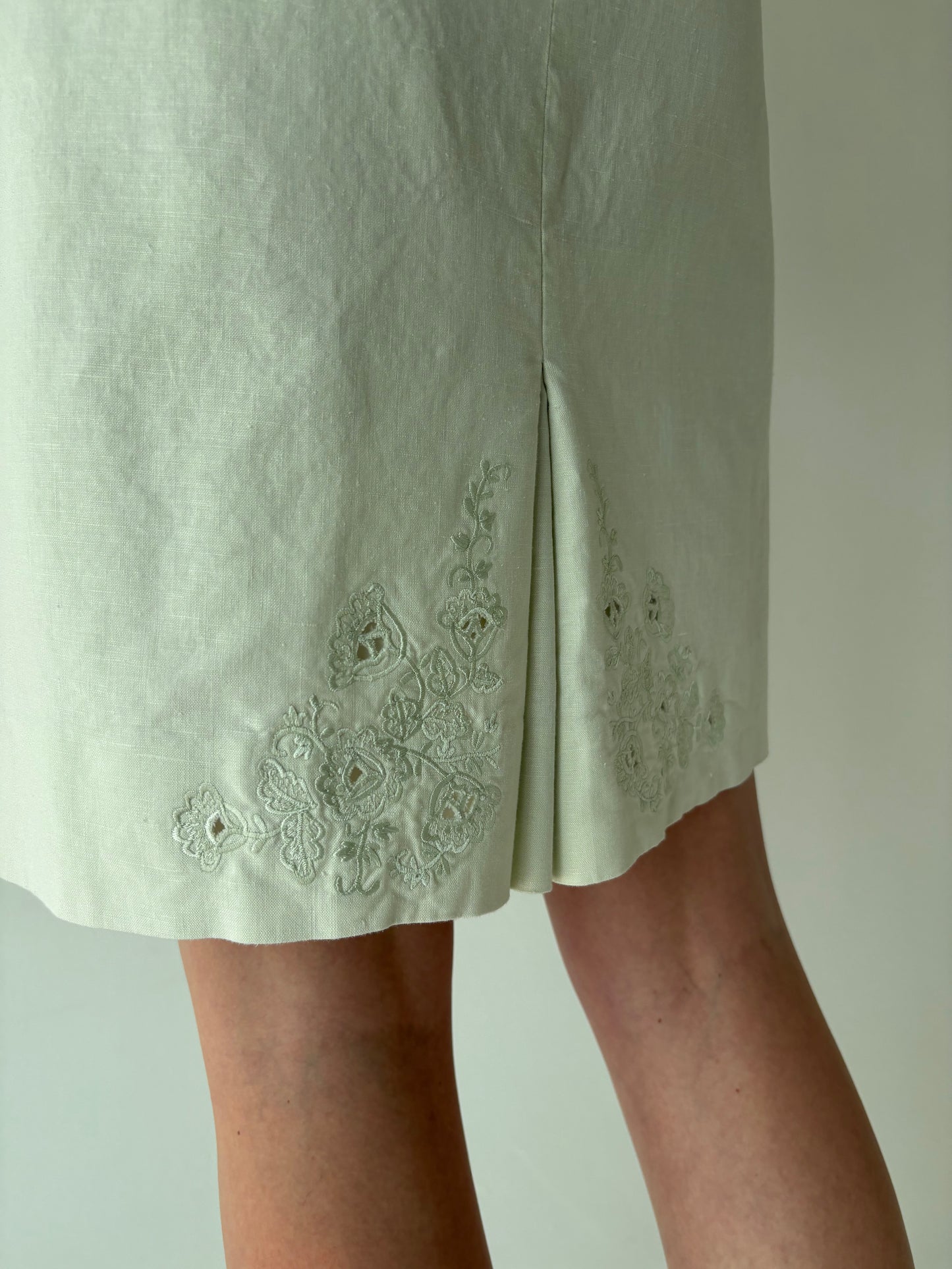 Set vintage luxury din pânză pistachio green cu broderie excepțională