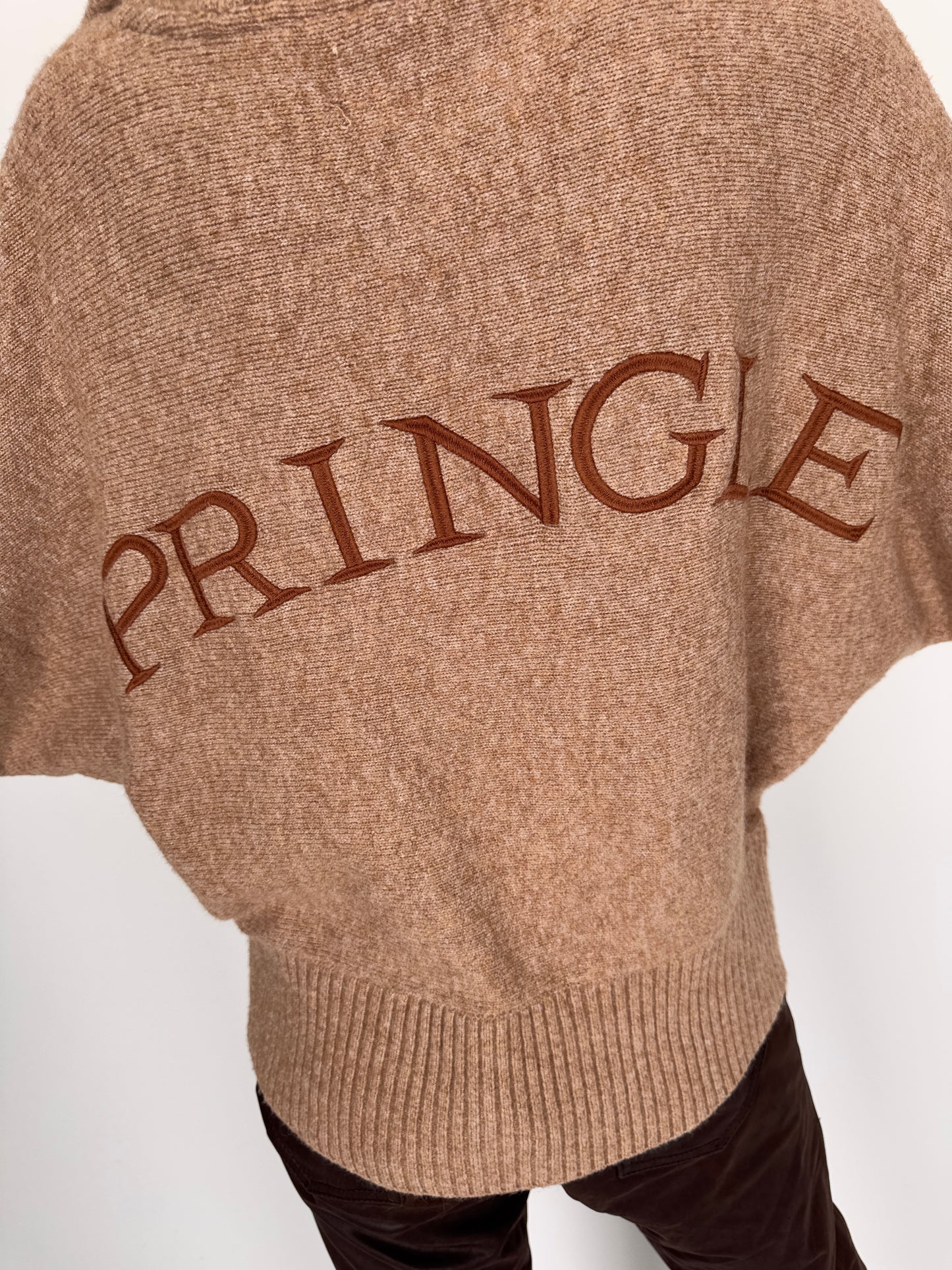 Hanorac de brand luxury Pringle acorn brown cu mânecă fluture