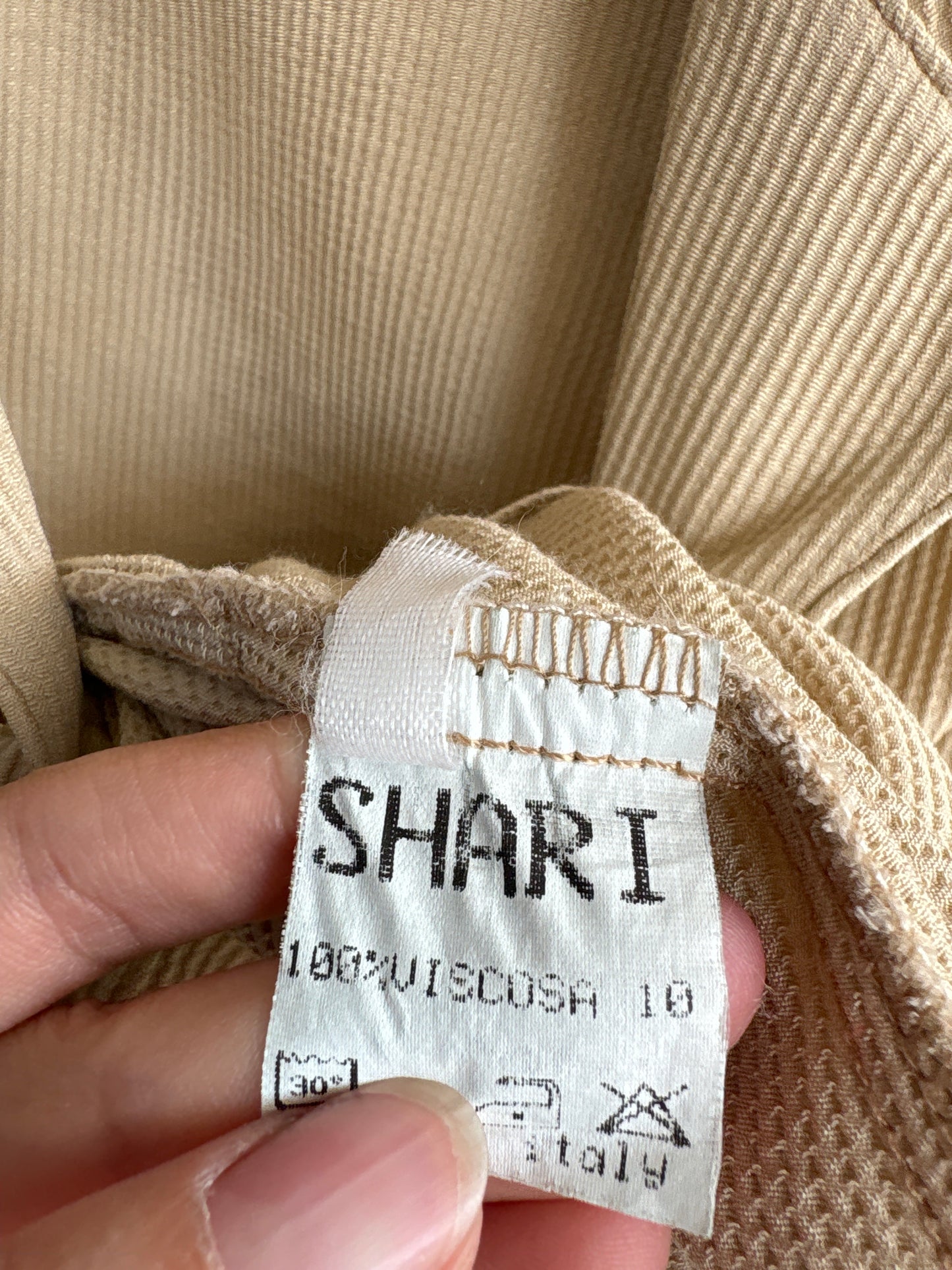 Salopeta vintage camel în croi minimalist