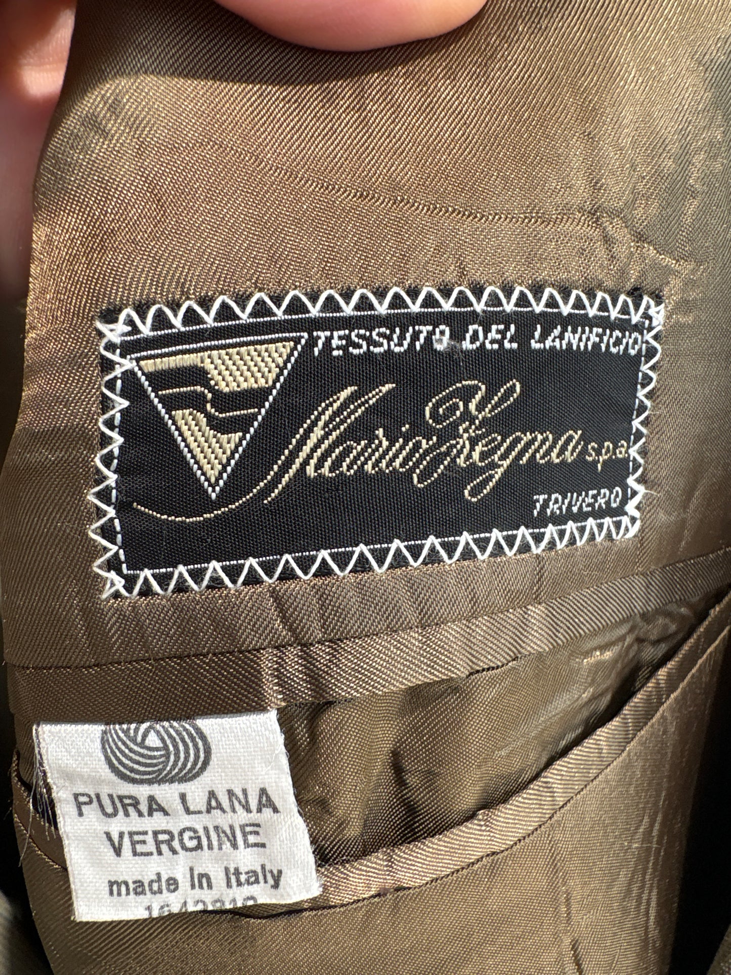 Sacou italian kaki din lana pura extrafina certificată în croi actual