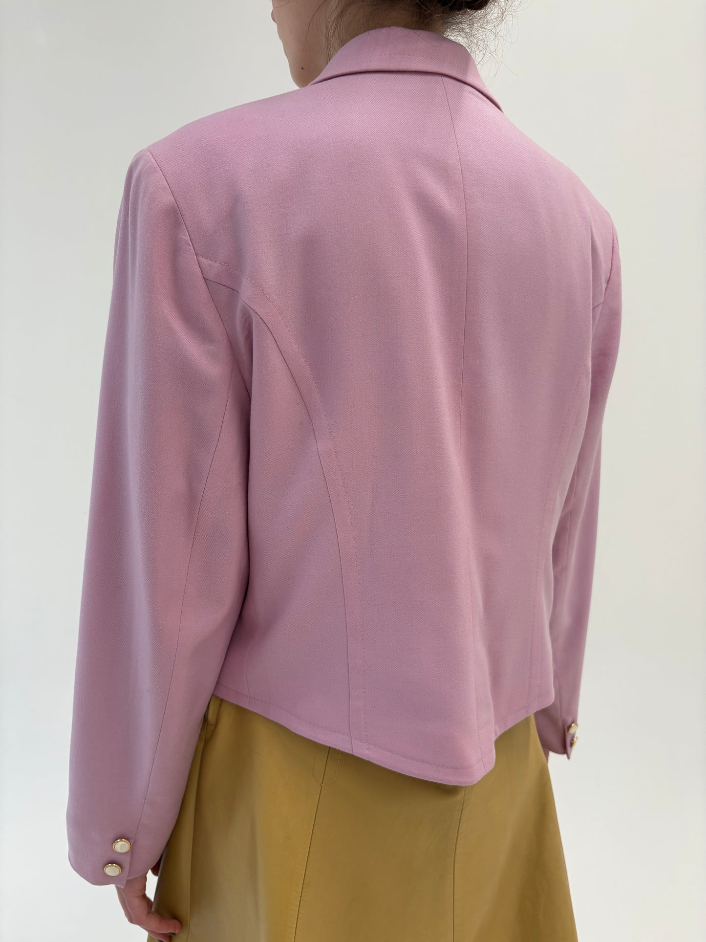 Sacou cambrat din stofă excepțională de lana și cașmir powder pink