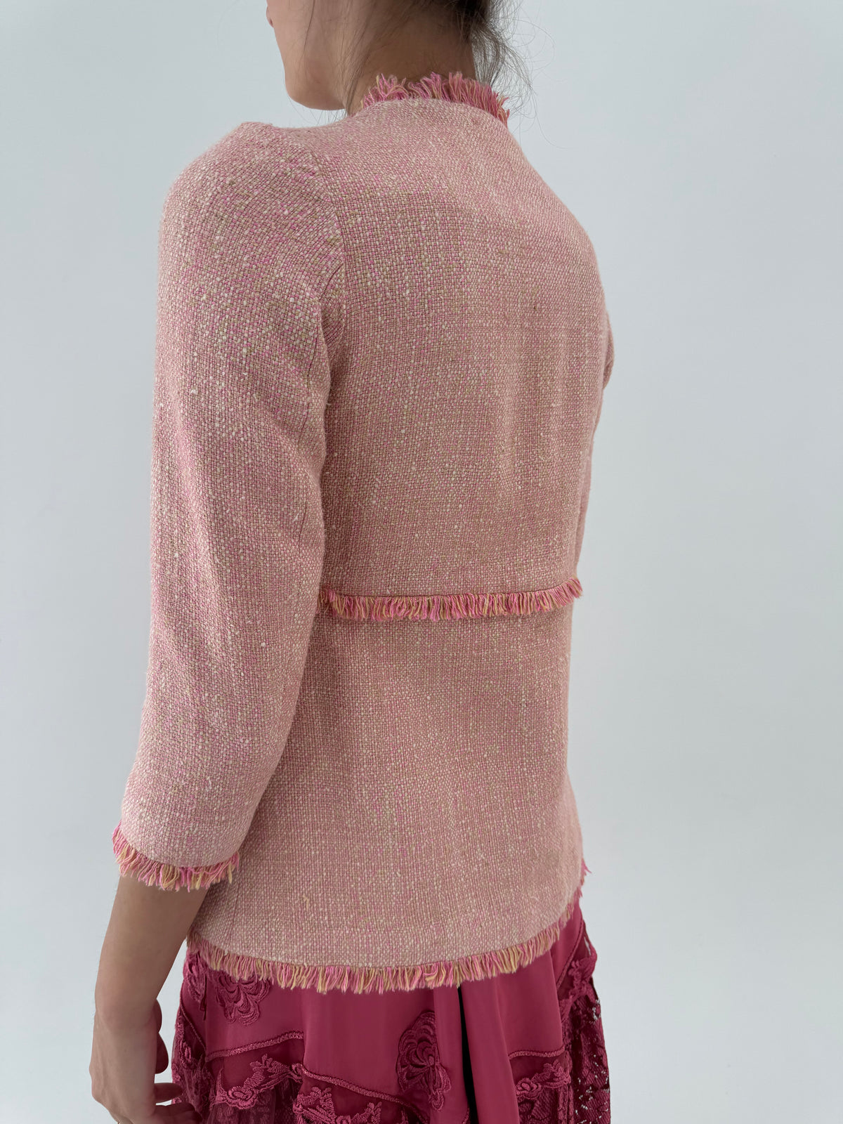 Jacheta în stil Chanel powder Pink și camel din tweed de mătase naturală și lana