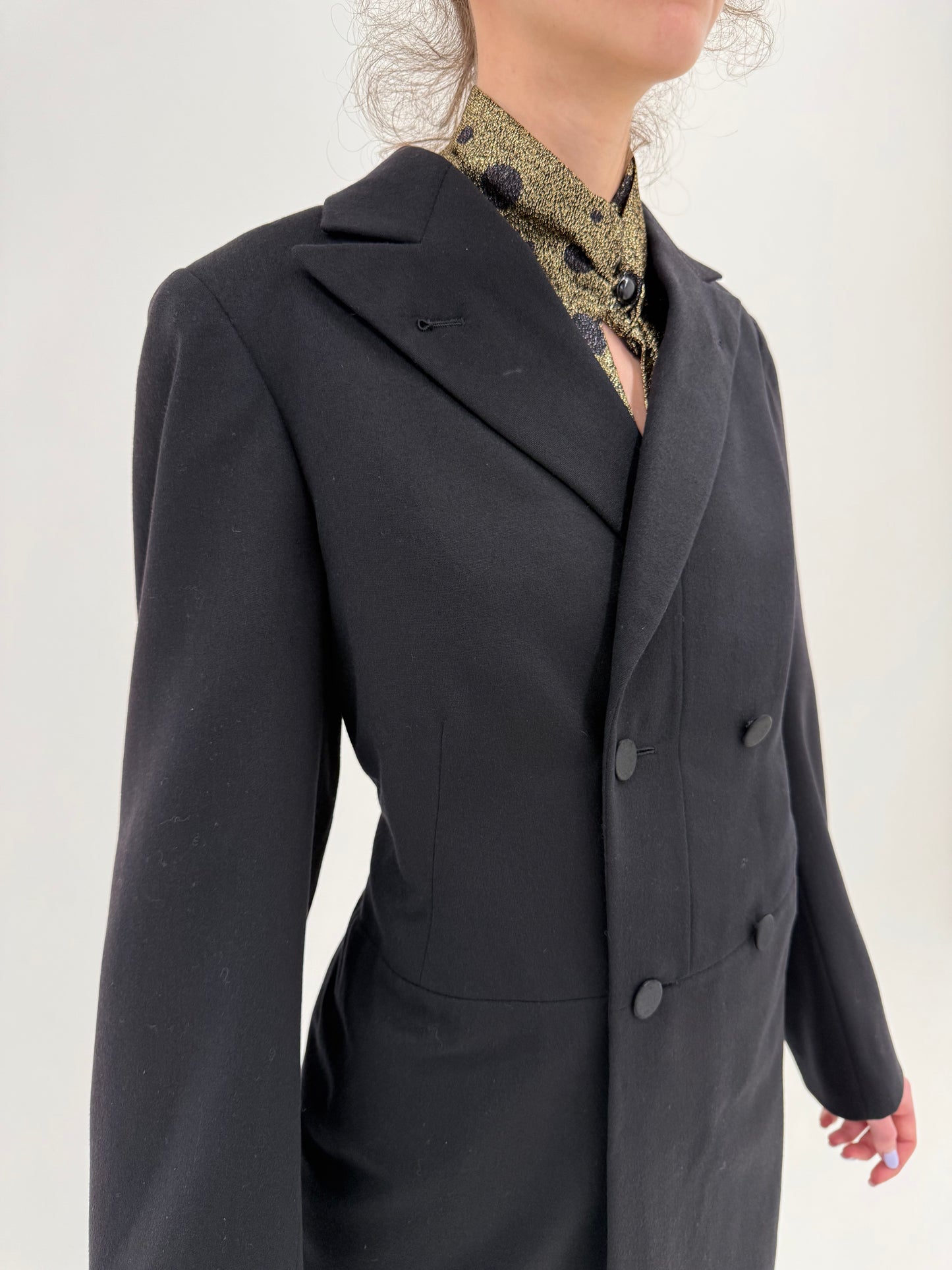 Palton de primăvară tip frac tall din stofă de lana extrafina worsted structurată