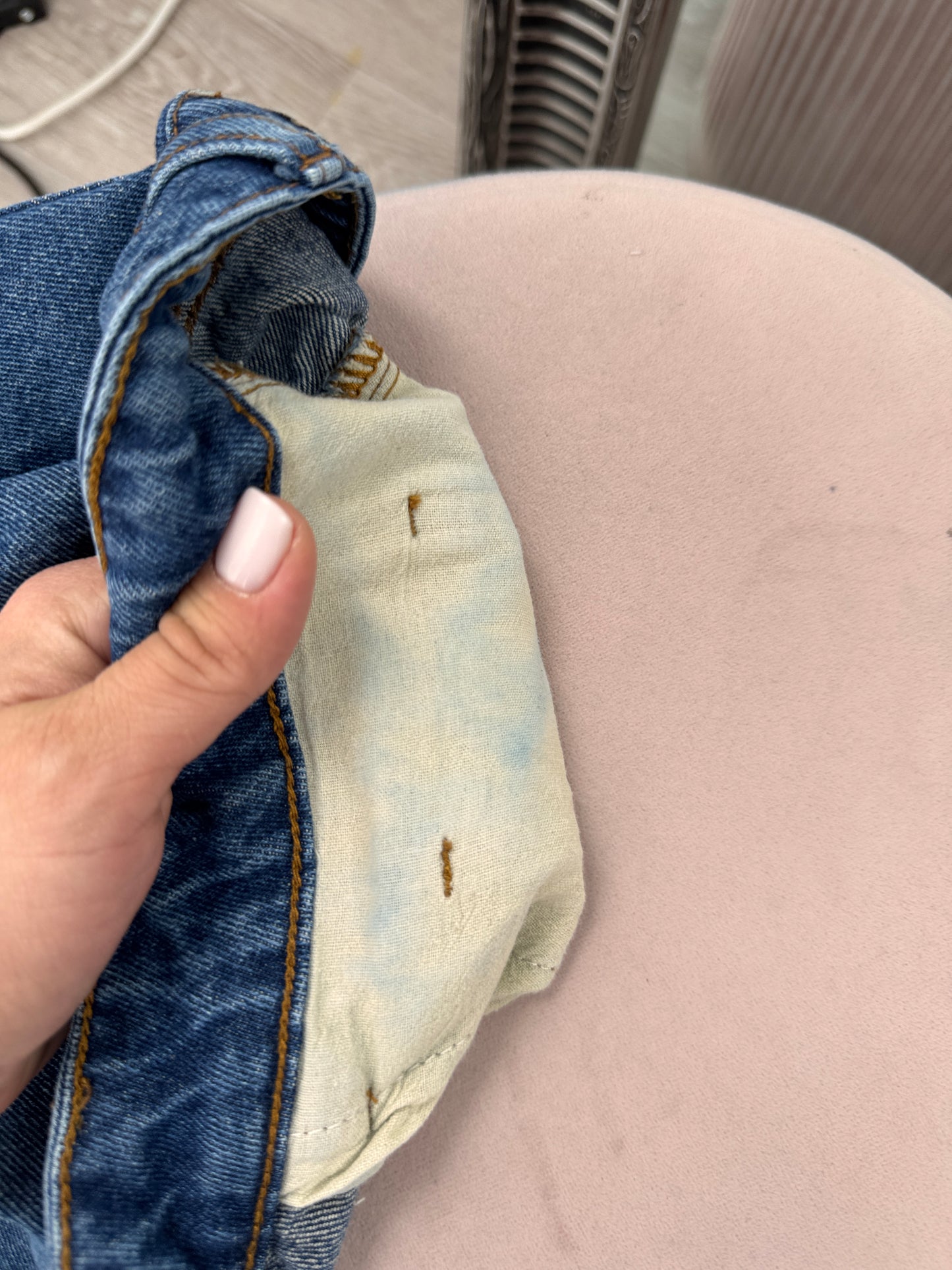 Jeans vintage petite cu talie ultra înaltă marcată cu detalii chic