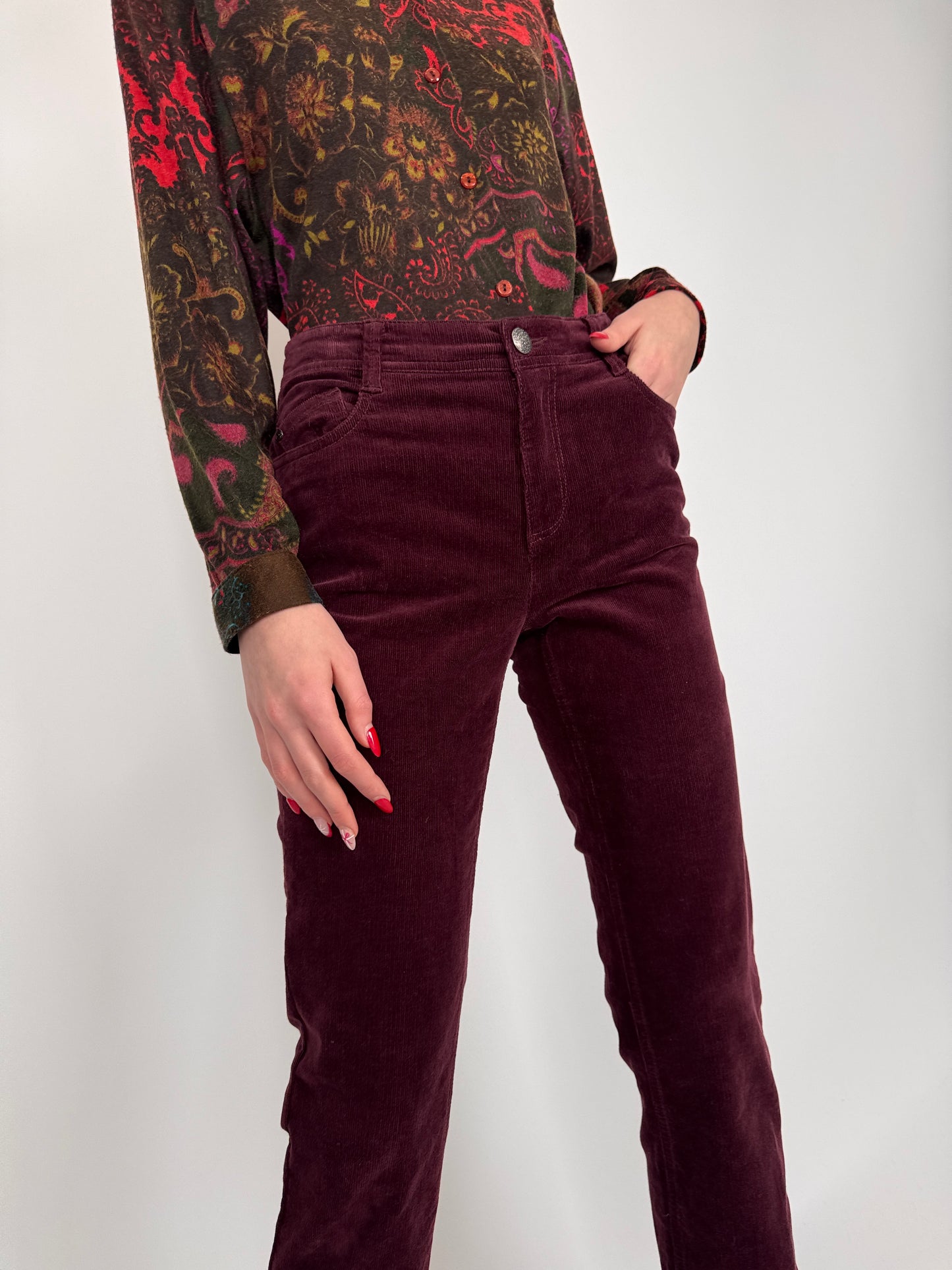 Pantaloni tall burgundy din catifea de bumbac cu elastan