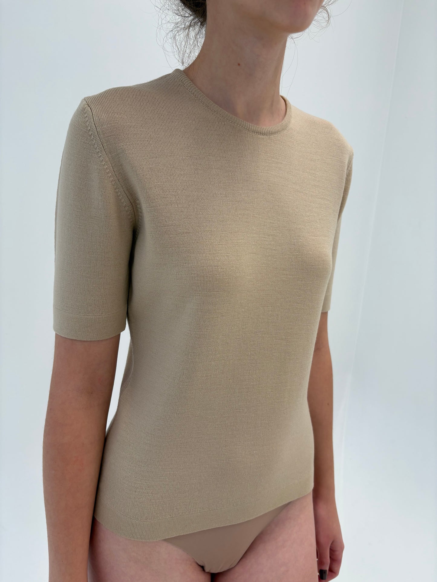 Top light camel din lana merino extrafina de gramaj mare