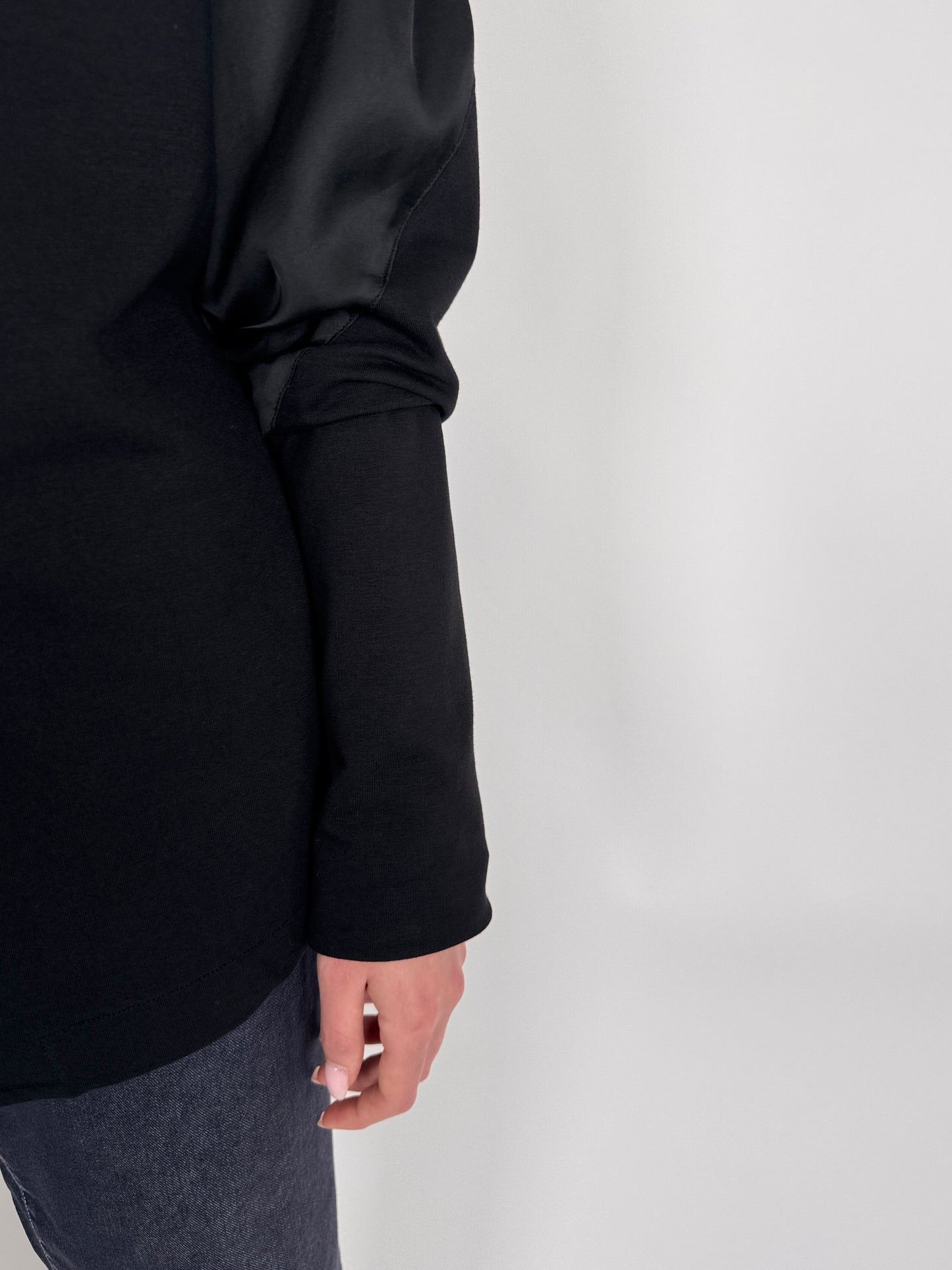 Sacou negru de brand luxury italian în croi super chic modern