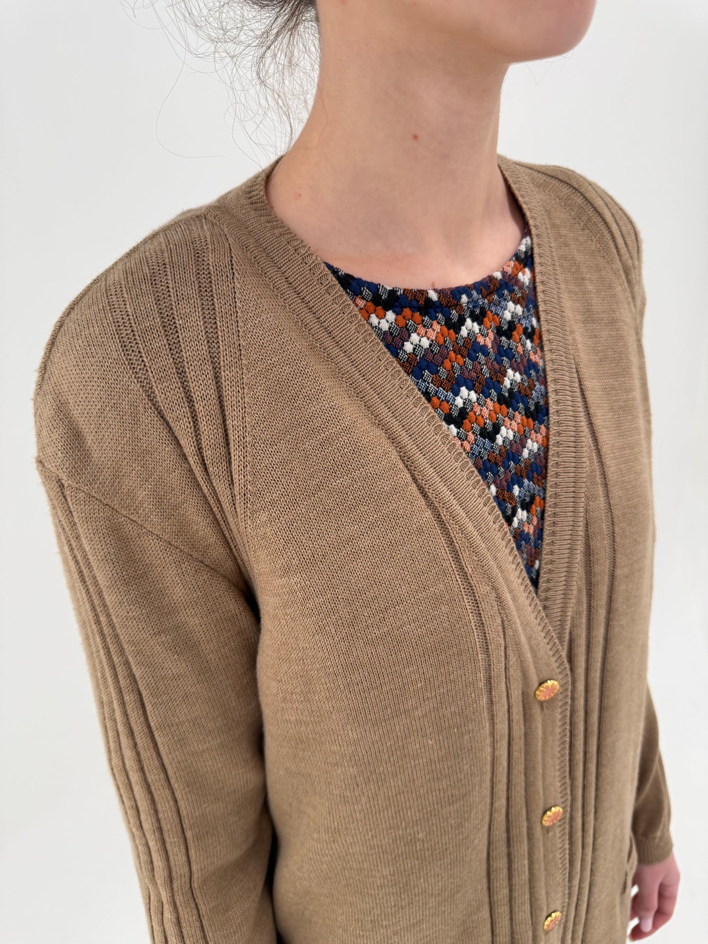 Cardigan camel high end italian din lana merino extrafina groasă multiply
