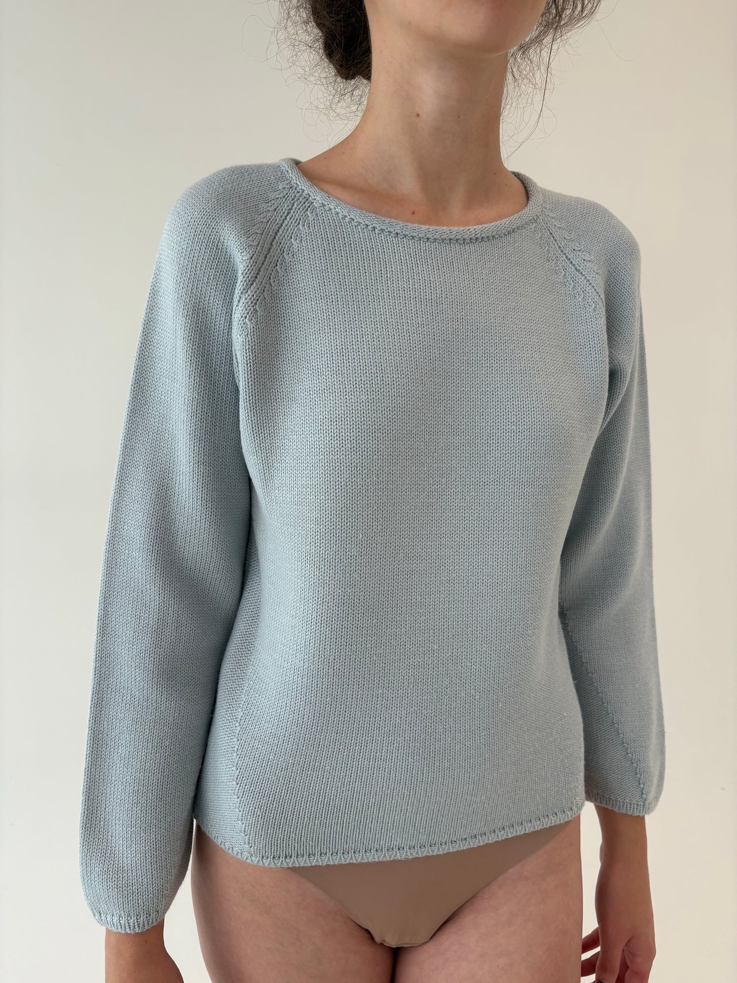Pulover luxury italian baby blue petite din lana merino extrafina de gramaj mare
