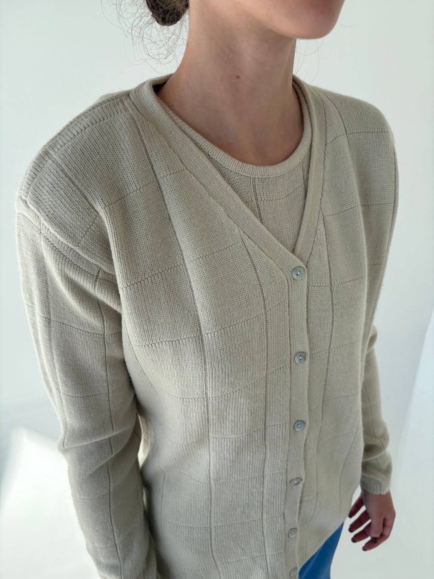 Set light nude italian excepțional din mix de lana extrafina multiply