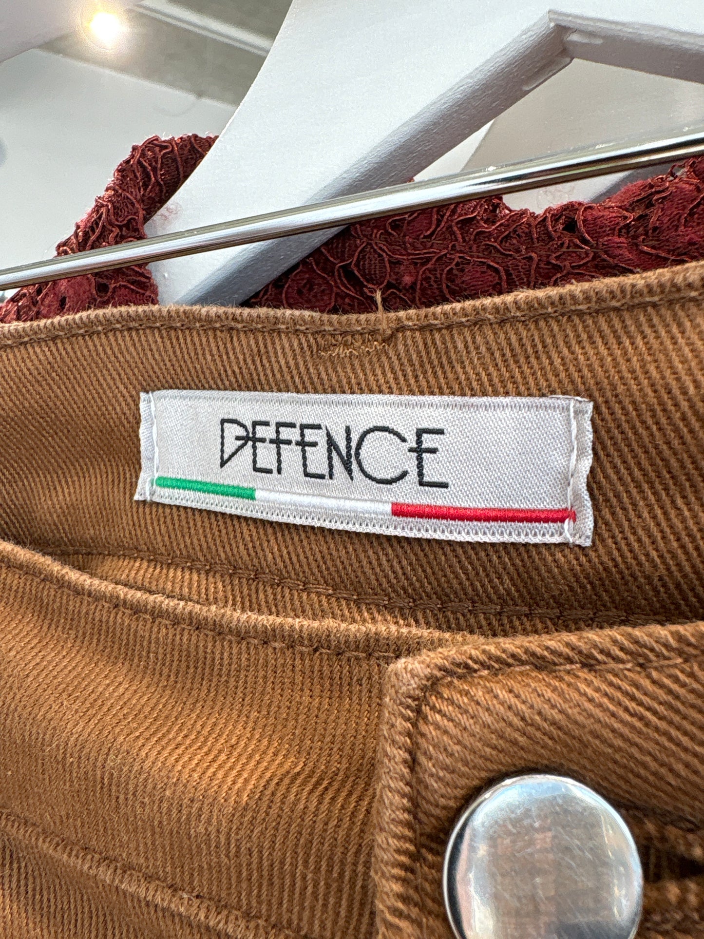 Jeans premium petite caramel brown cu talie ultra înaltă și pense