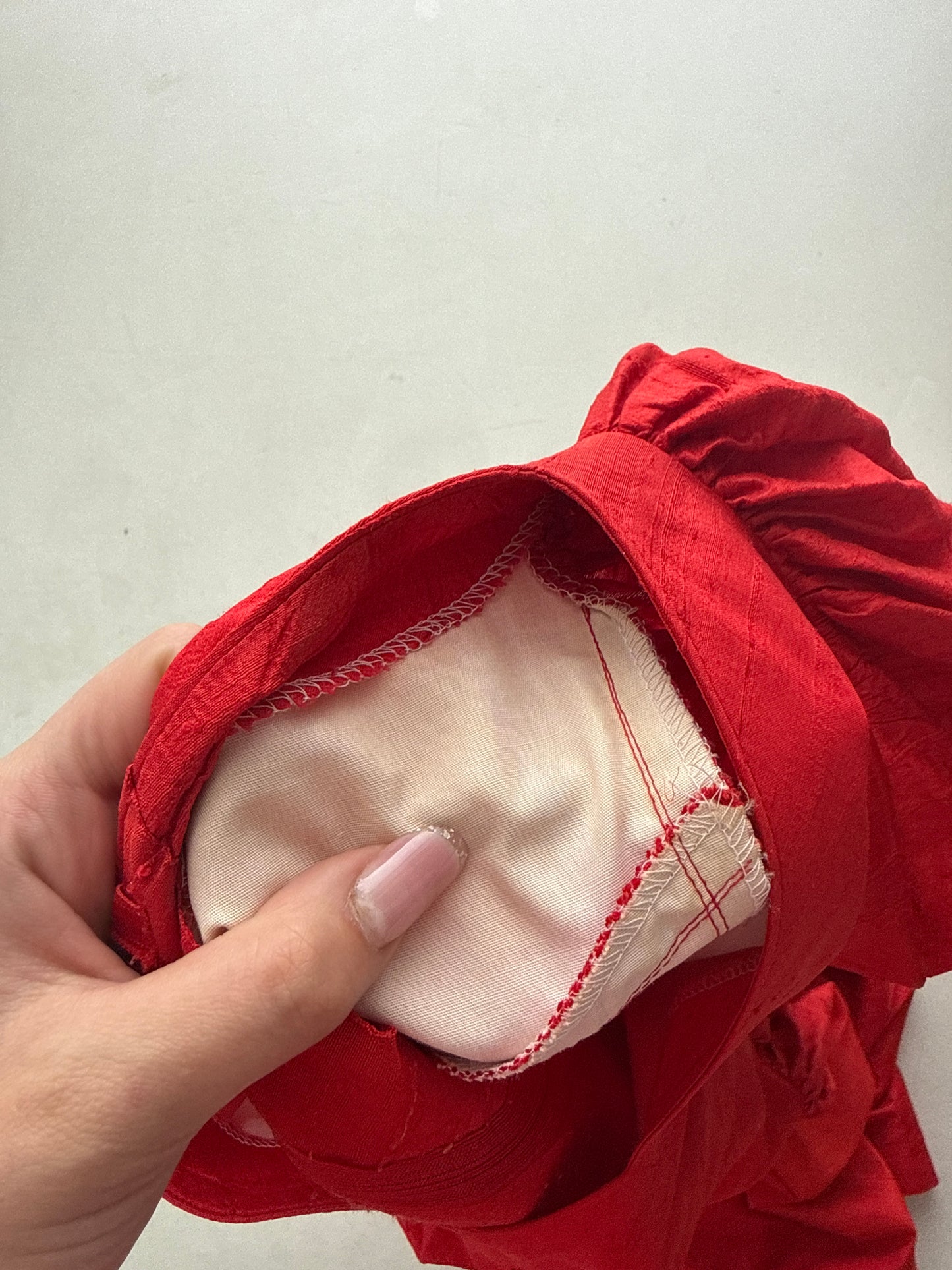 Rochie maxi din mătase naturală cu corsaj și umeri bufanți