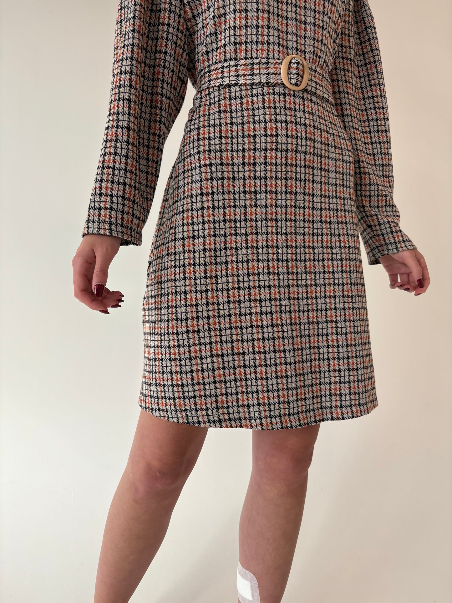 Rochie vintage în carouri cu talie marcată reglabilă