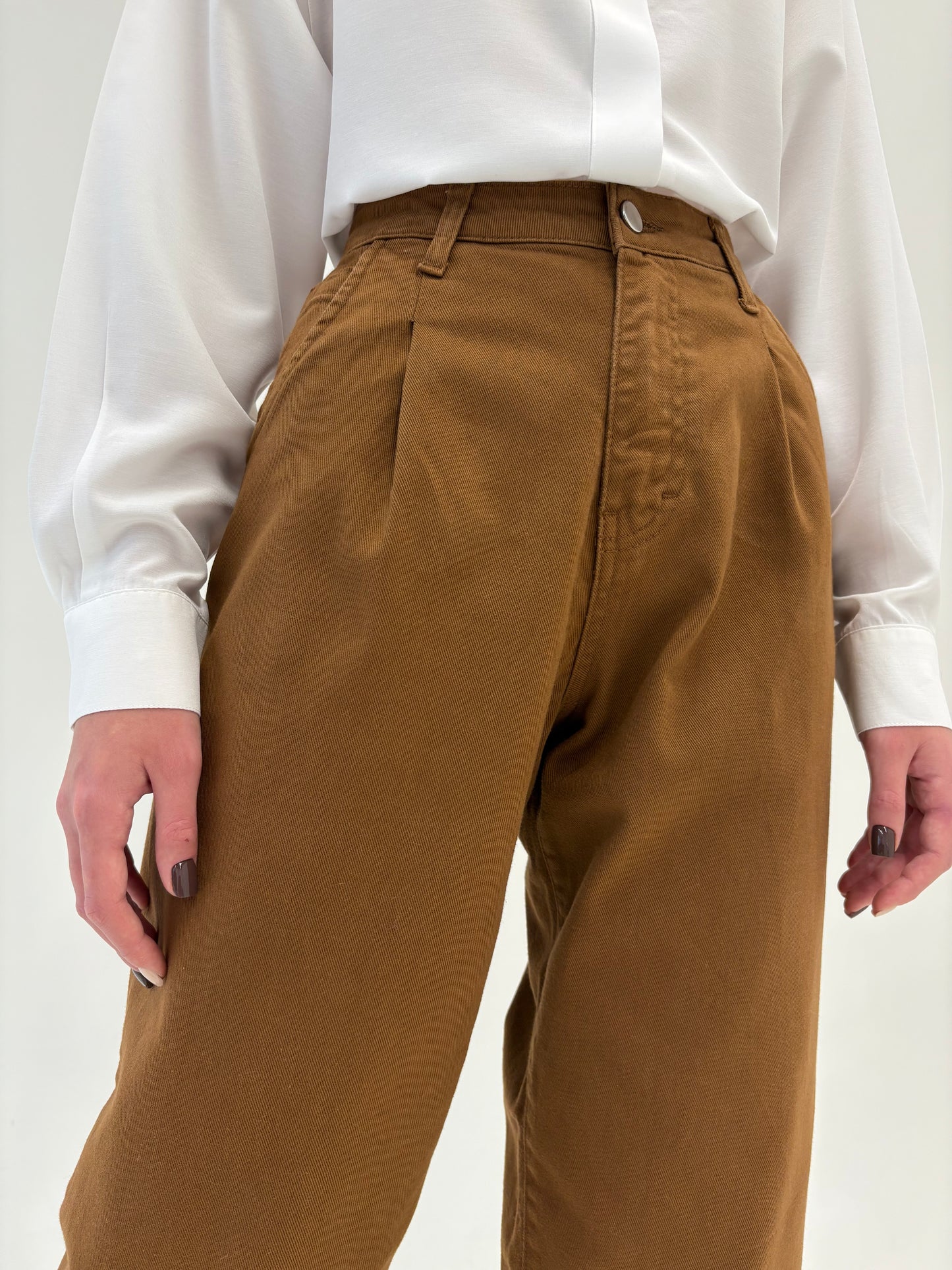 Jeans premium petite caramel brown cu talie ultra înaltă și pense