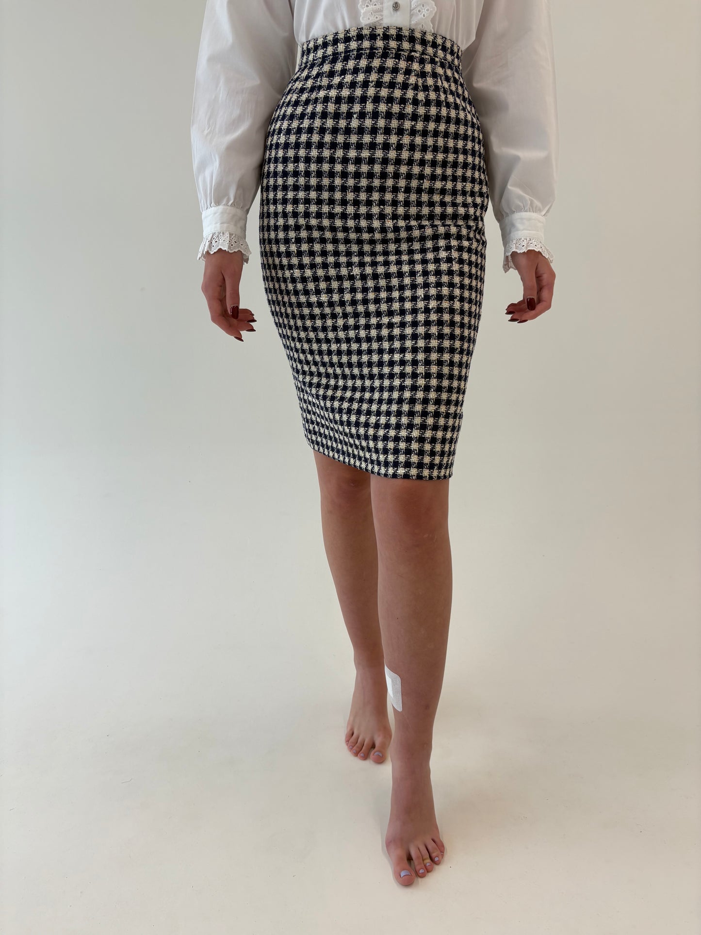 Fustă Navy cu ivoire pied du coq în stil Chanel din tweed cu talie ultra înaltă