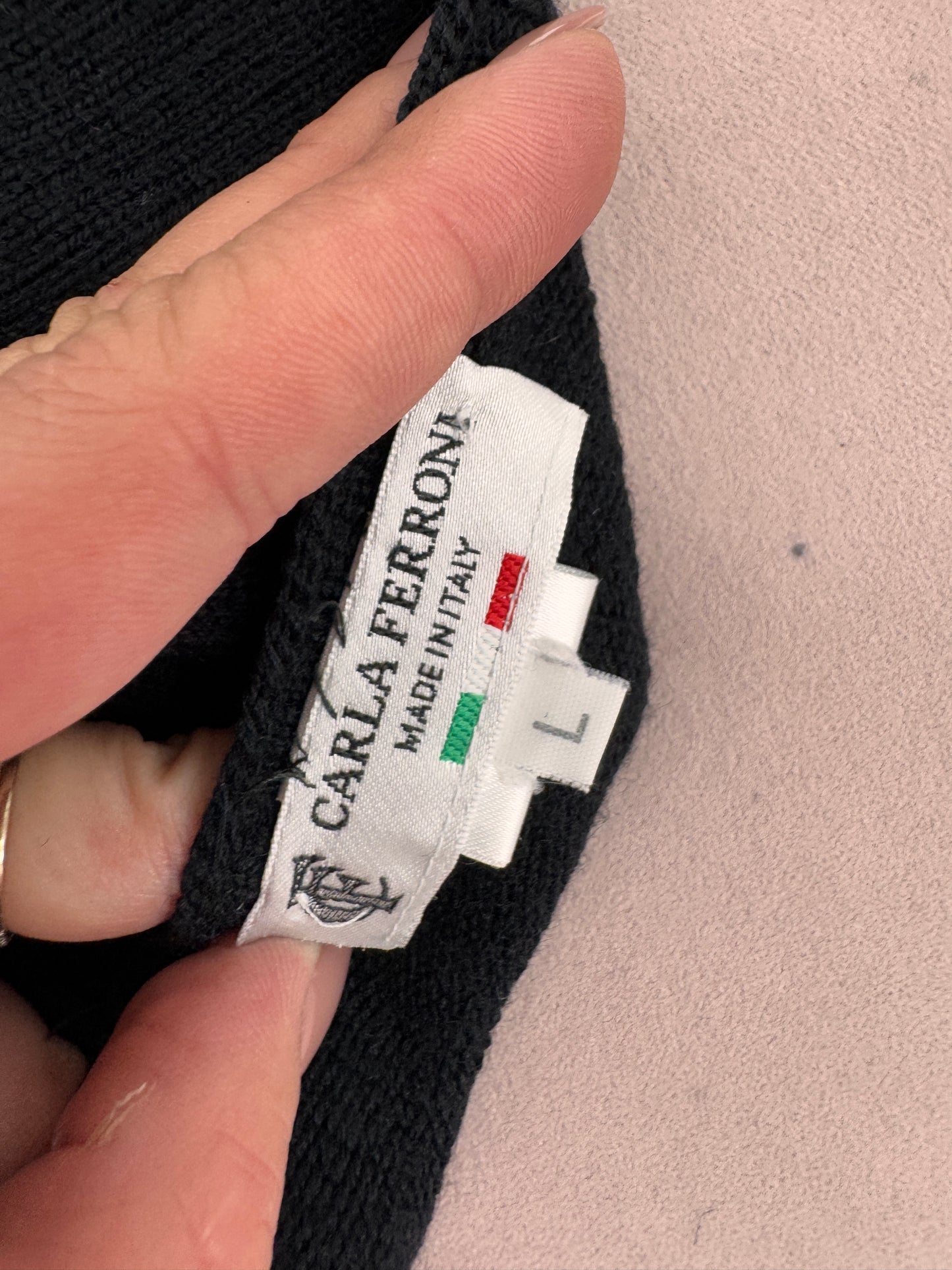 Pulover negru italian din lana extrafina de gramaj mare