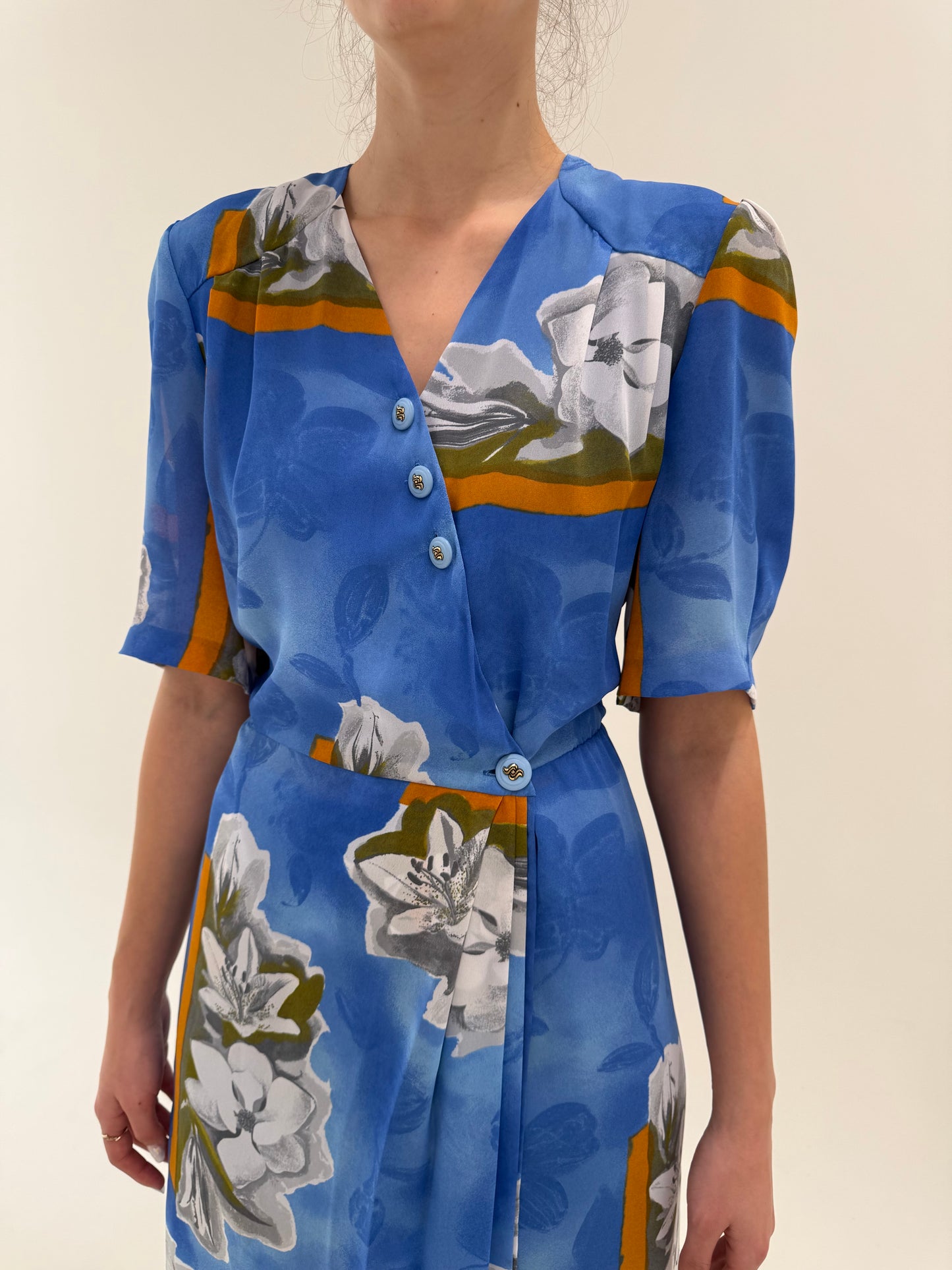 Rochie vintage cu talie ultra înaltă elastica și print superb în croi petrecut