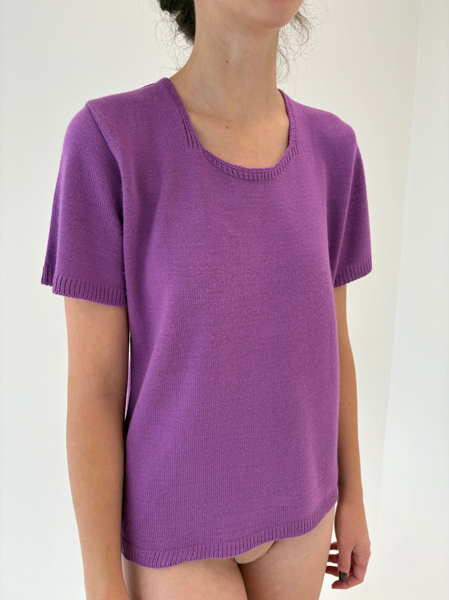 Top din lana extrafina vivid lavender