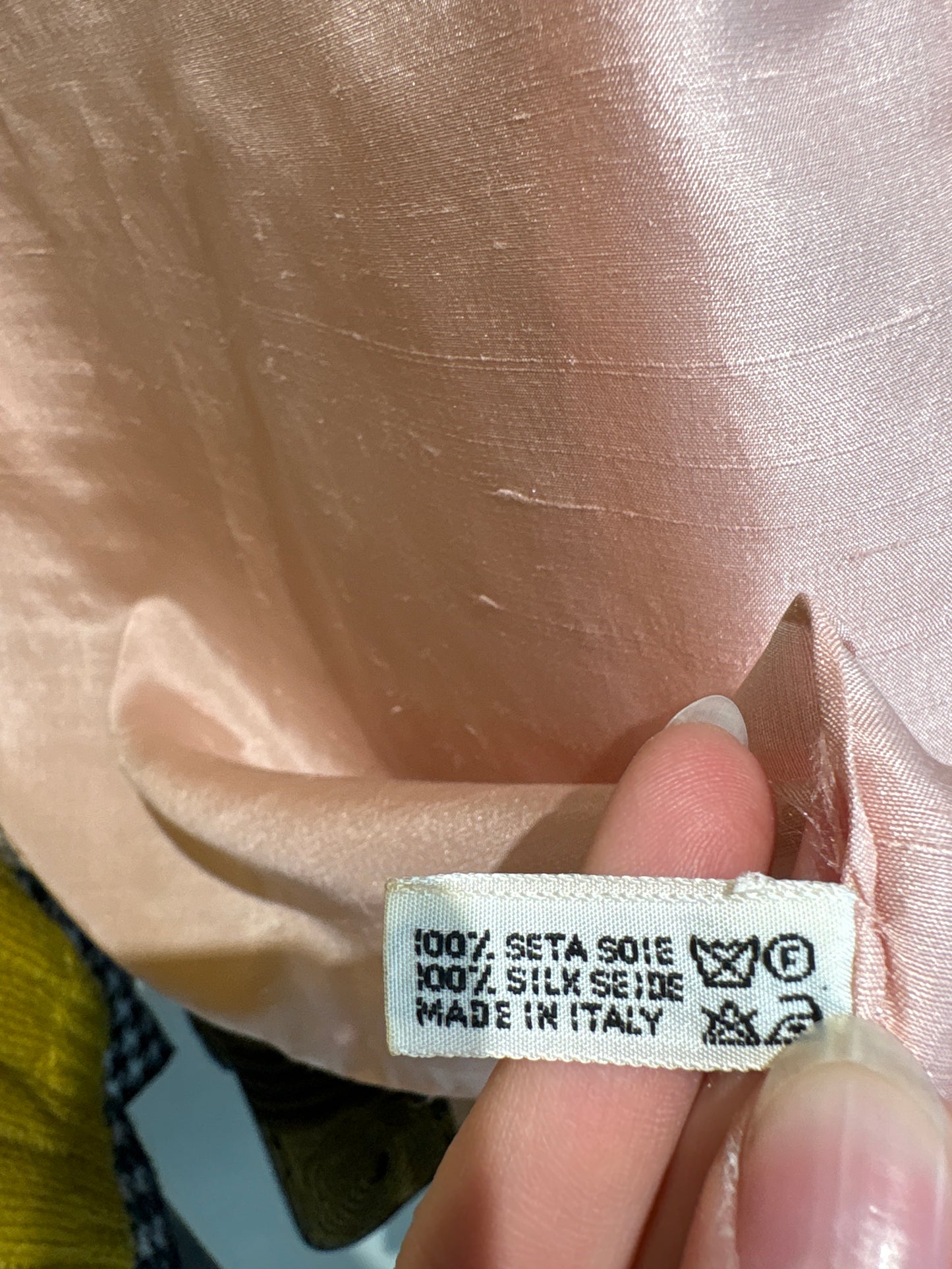 Eșarfă vintage powder Pink pictată manual din mătase naturală dupioni