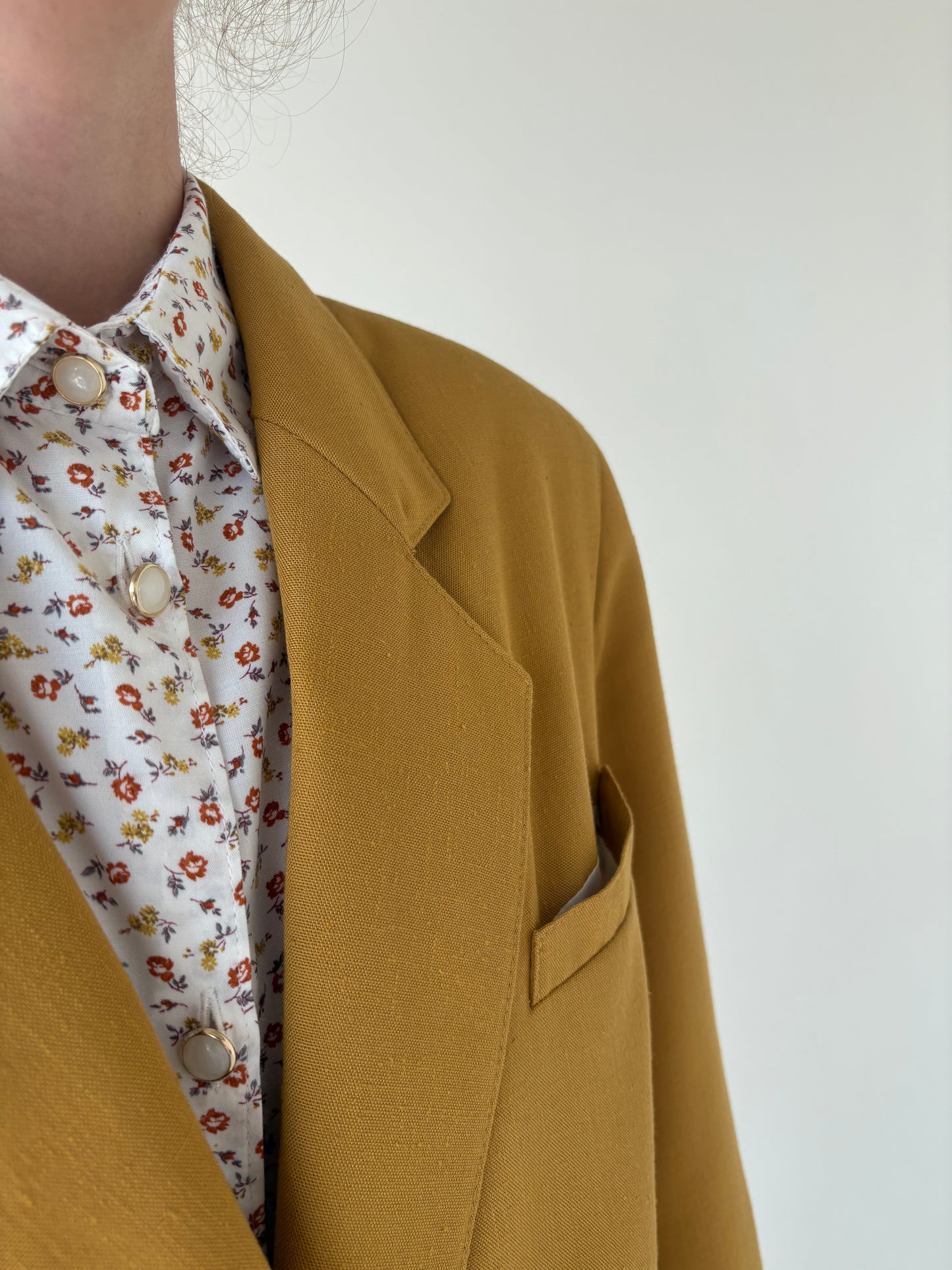 Sacou mustard yellow vinatge cu închidere dublă din mix de lana