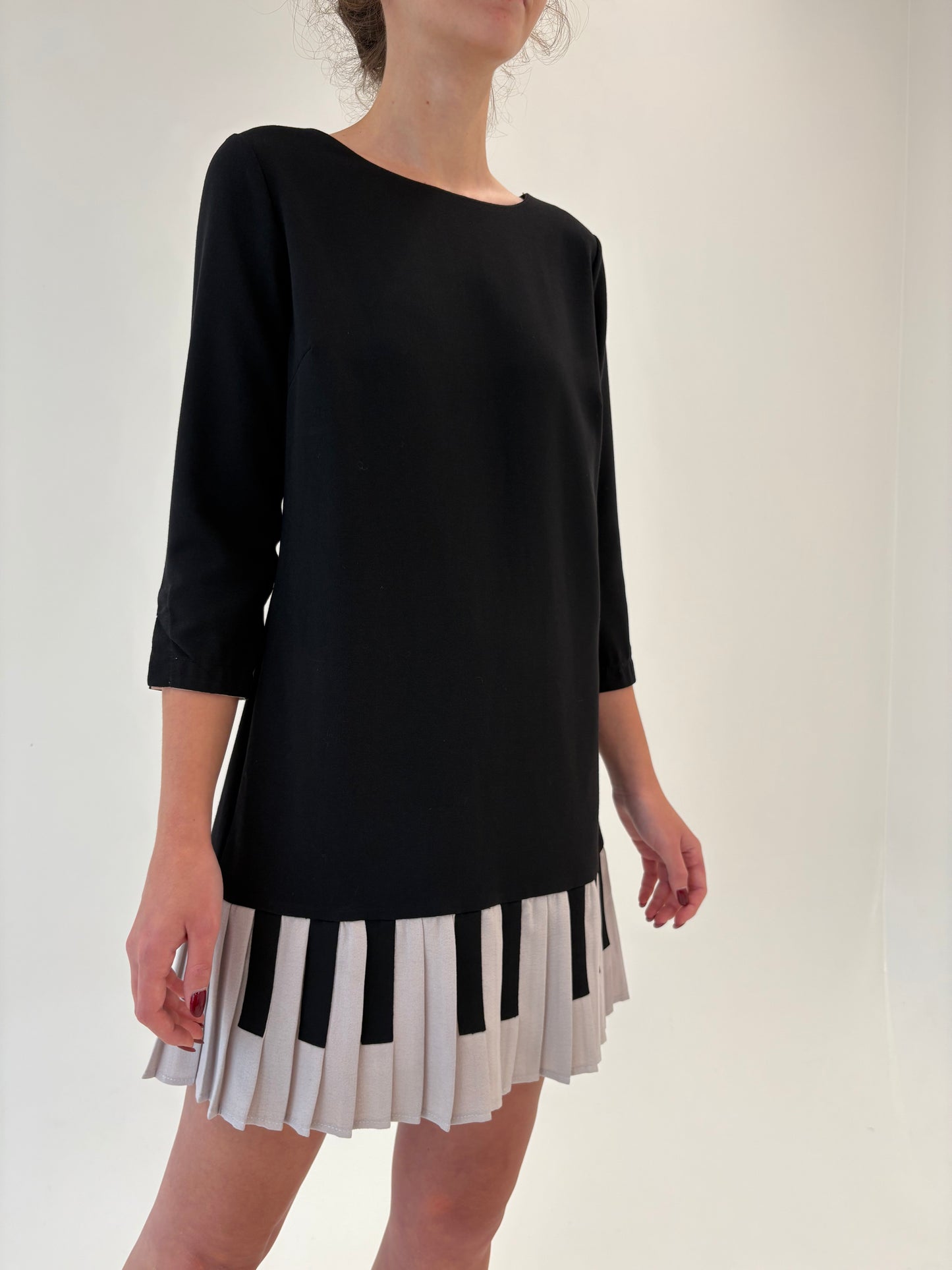 LBD mini italian în croi chis cu pliseuri
