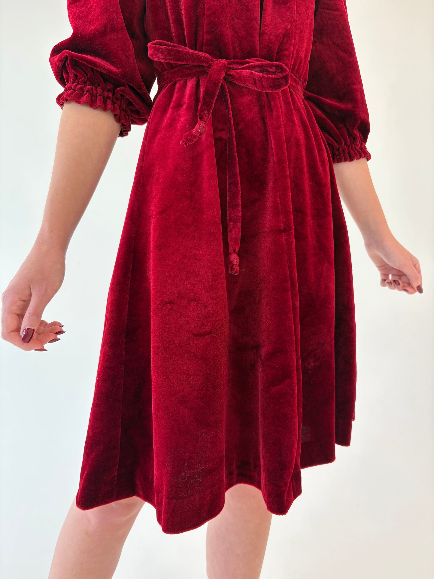 Rochie Old vintage anii 70 din catifea excepțională dark cherry red