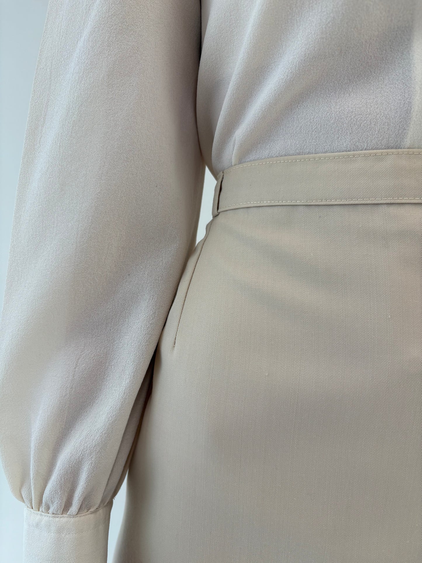 Fustă de brand luxury italian plus size Elena Miro light nude din lana extrafina