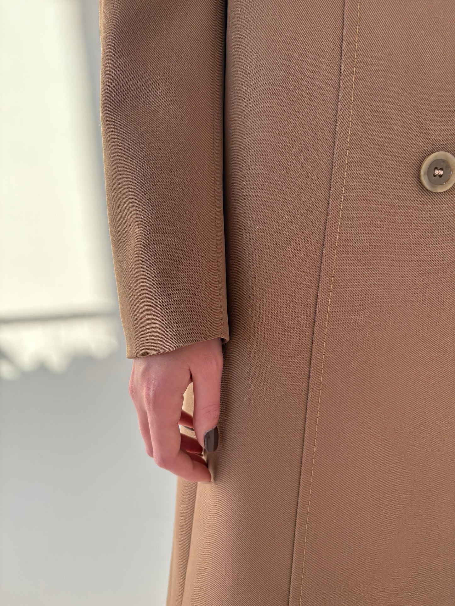 Palton vintage camel din stofă structurată de lana cu închidere dublă