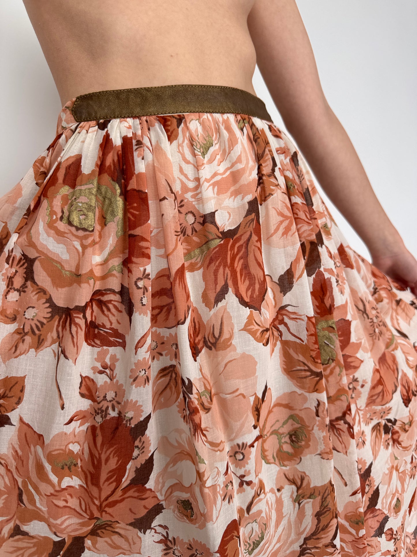 Fustă vintage din panzica de bumbac cu print floral superb