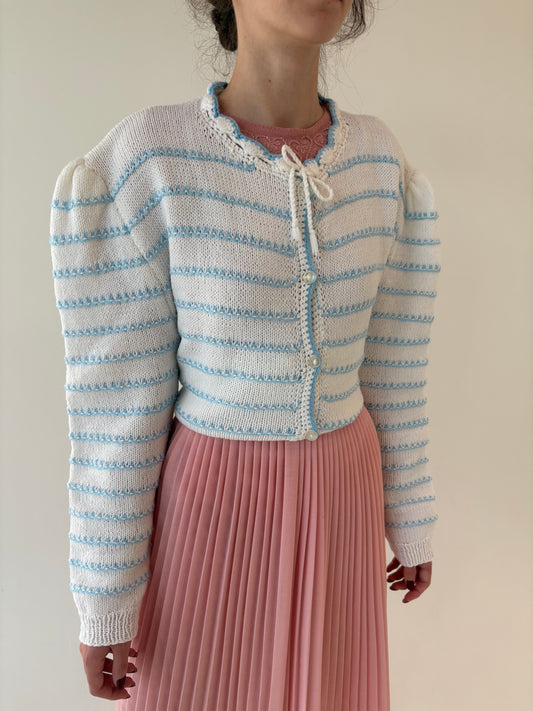 Cardigan vintage lucrat manual cu dungi baby blue texturate