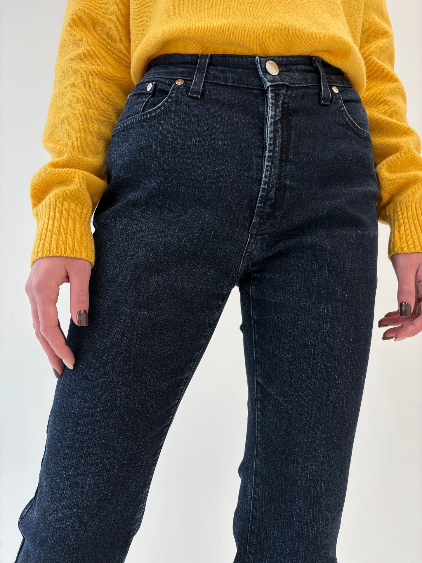 Jeans vintage luxury Trussardi dark wash modelator