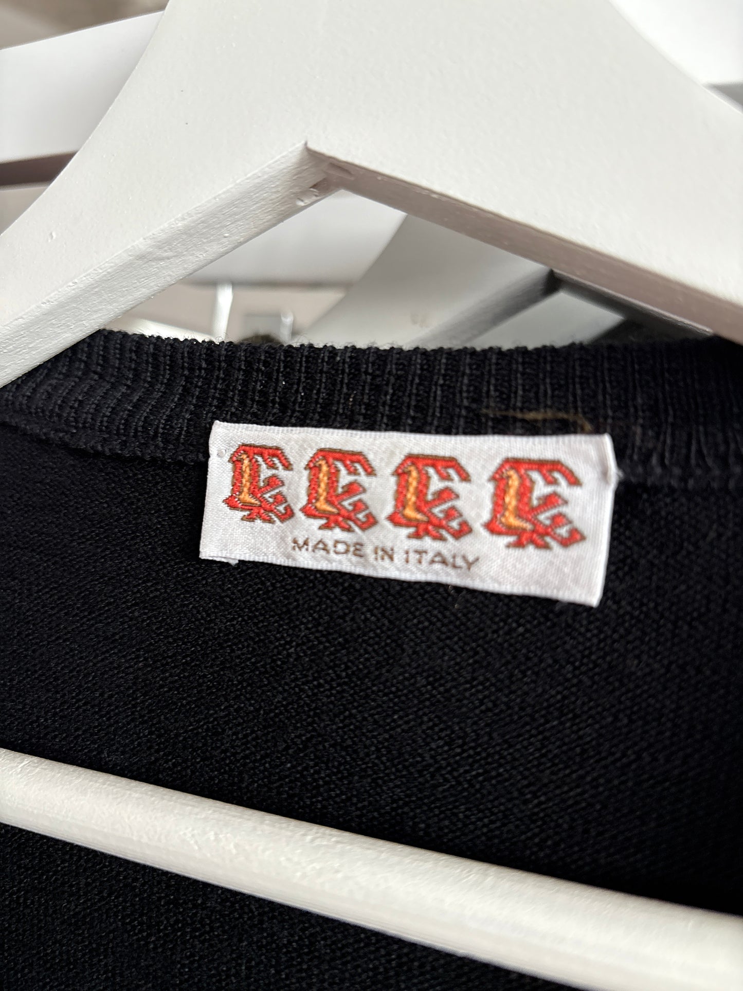 Pulover italian negru în anchior din lana merino extrafina de gramaj mare